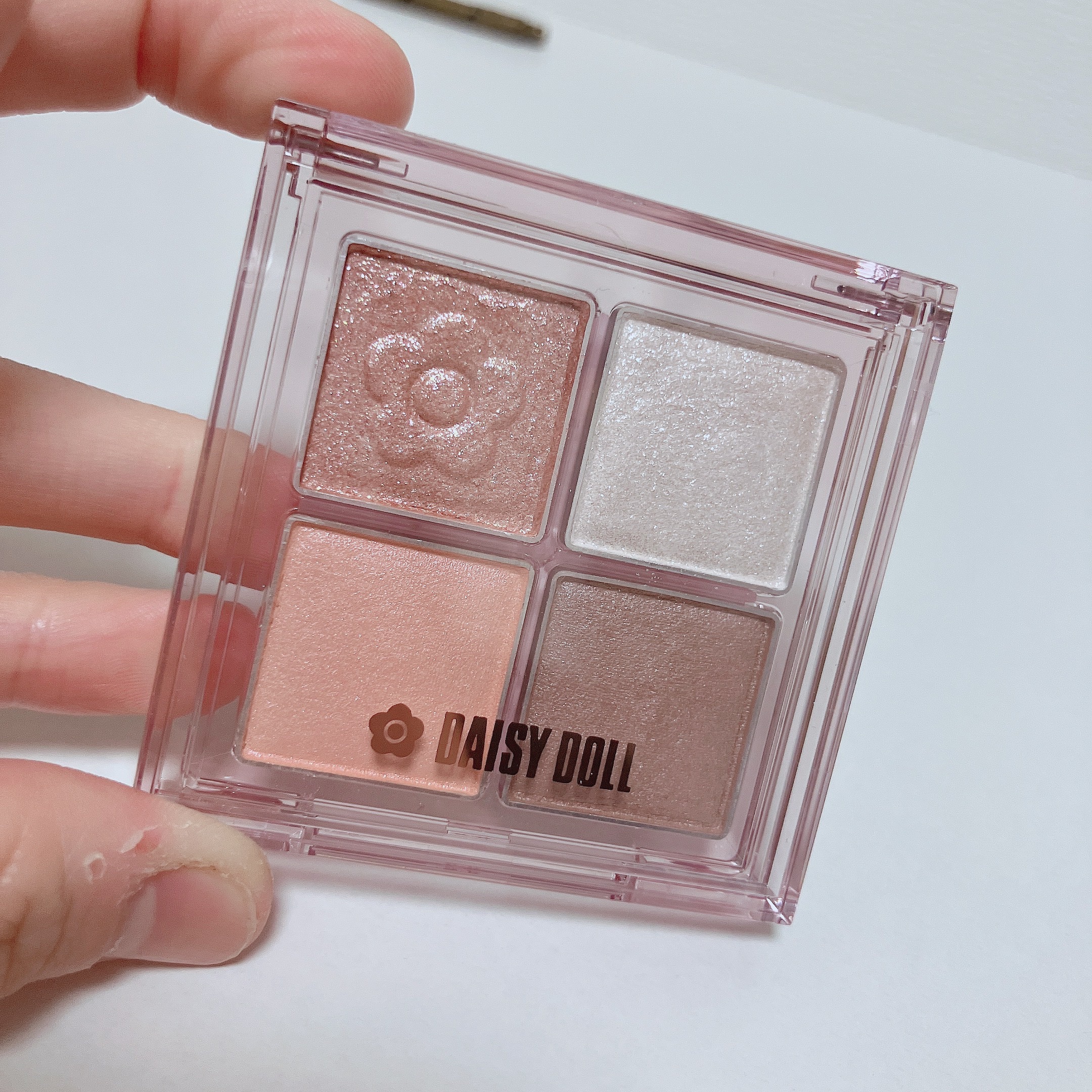 デイジードール アイ ドロー シャドウ 03 アプリコットムース/DAISY DOLL by MARY QUANT/アイシャドウパレットを使ったクチコミ（3枚目）