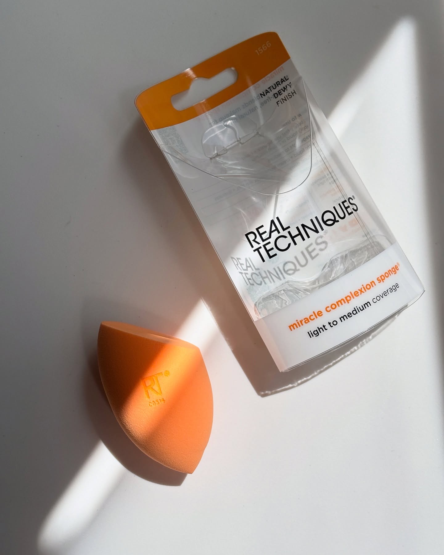 Miracle Complexion Sponge/Real Techniques/パフ・スポンジを使ったクチコミ（2枚目）