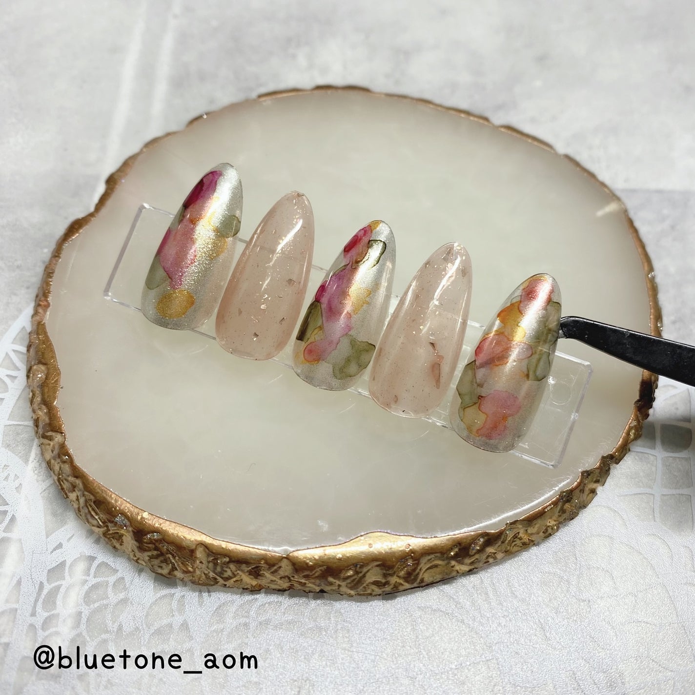 ジェルネイル(ライト対応)/セリア/ジェルネイルを使ったクチコミ(4枚目)