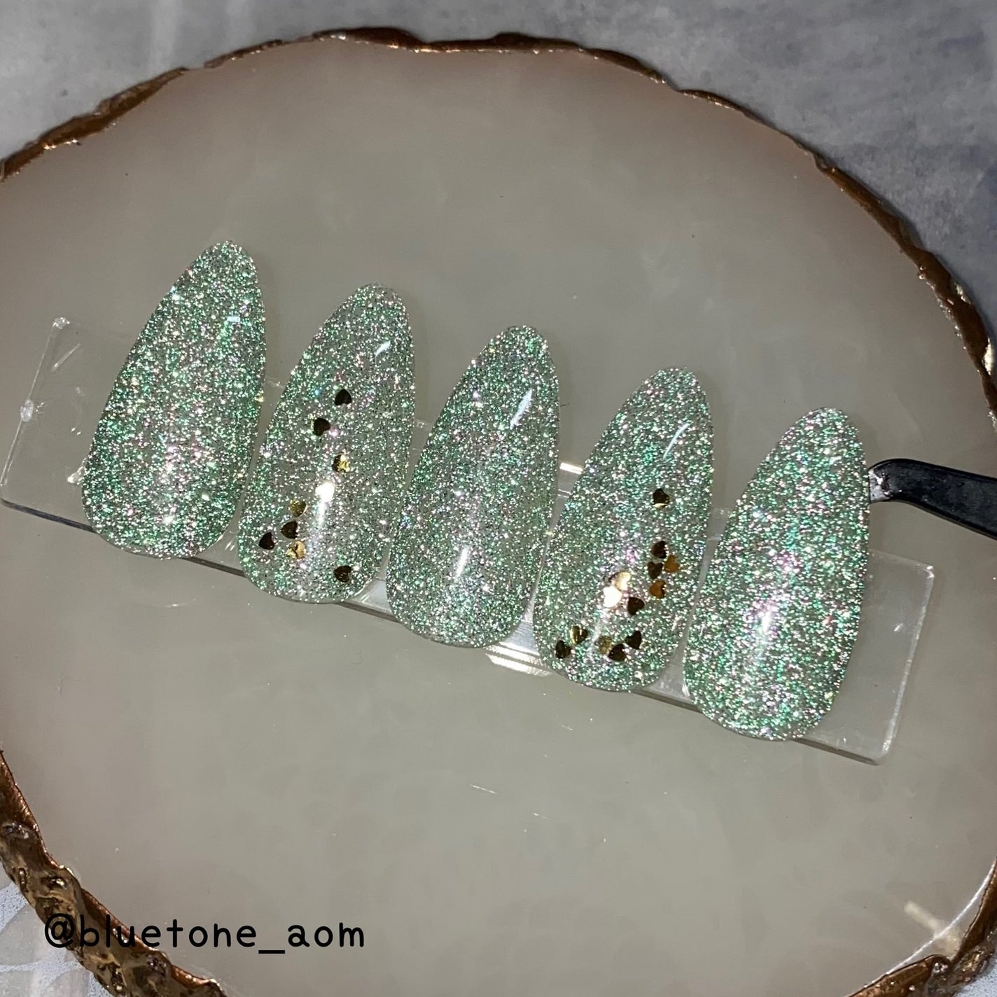 ⋆͛🦖⋆͛aomi on LIPS 「グリーンフラッシュにピンクがチラリ|´︶`*)♡さりげないピン..」(6枚目)