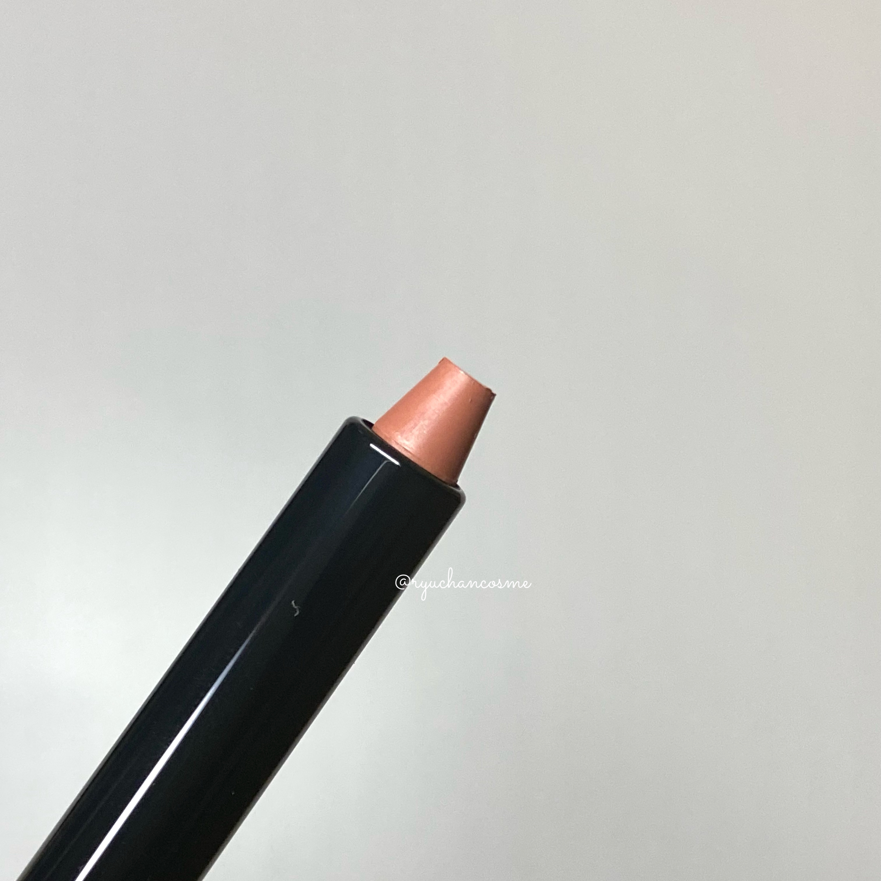 Celvoke セルヴォーク ドローイング リップペンシルのクチコミ「#コスメ購入品
2025/7/22


セルヴォーク
#ドローイングリップペンシル
01 バー.....」（3枚目）