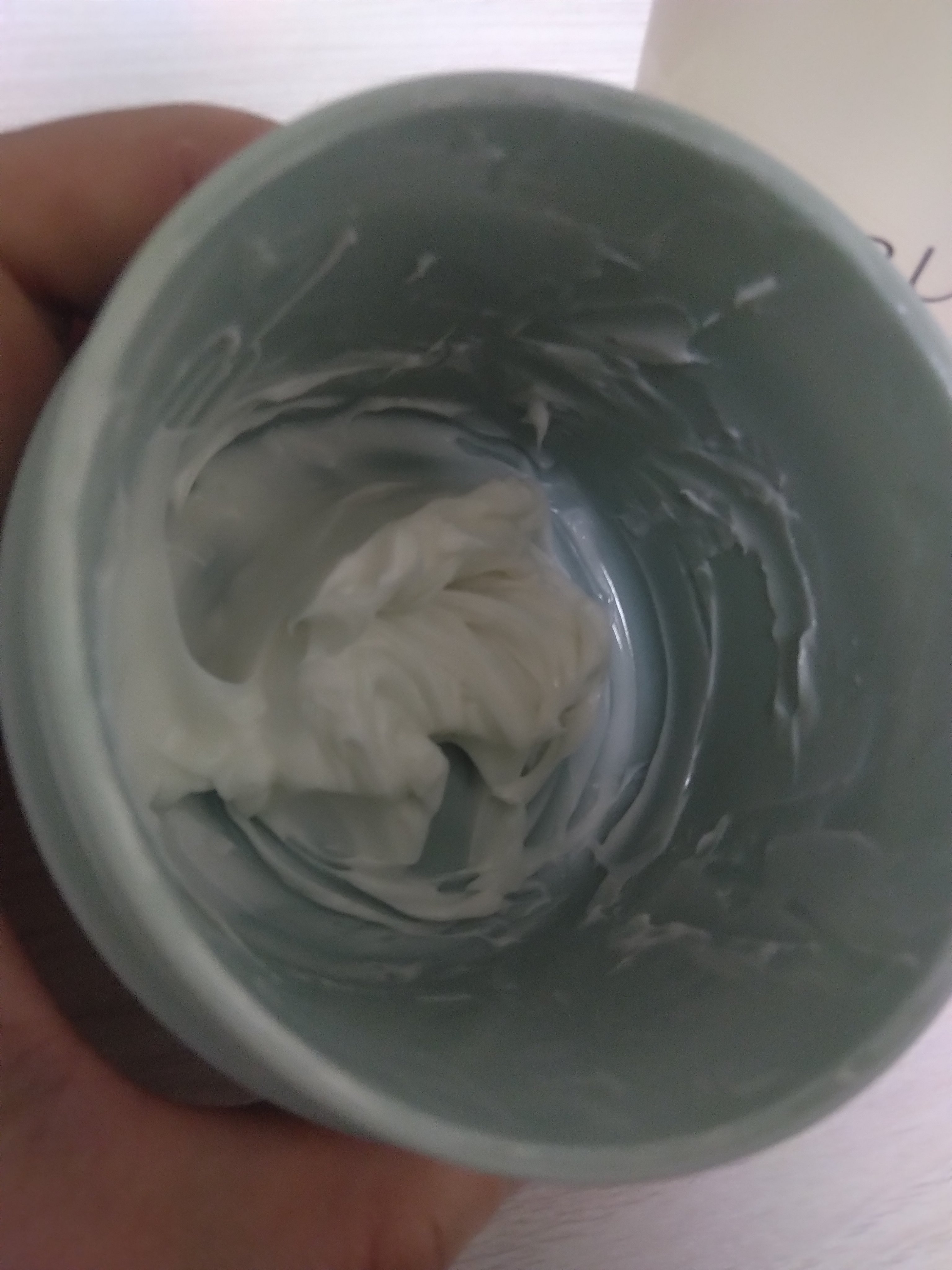 ホワイトニング エフフォーリア ローション/IGNIS/化粧水を使ったクチコミ（2枚目）