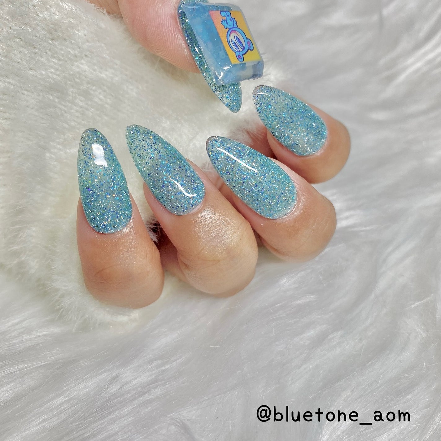 ⋆͛🦖⋆͛aomi on LIPS 「オリジナルフラッシュスカイブルー!にどでかいエンジェルブルーを..」(1枚目)