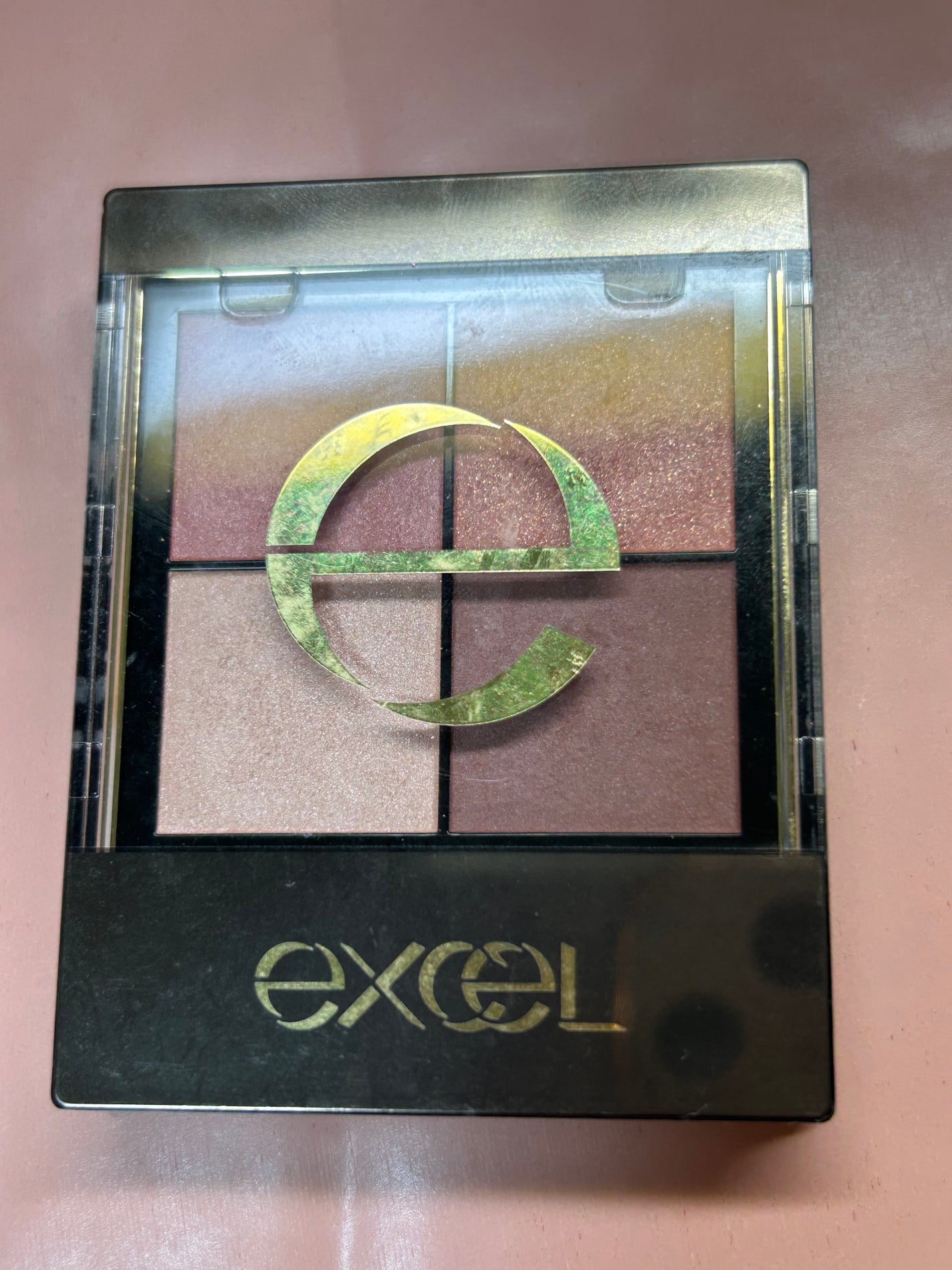 リアルクローズシャドウ/excel/アイシャドウパレットを使ったクチコミ(1枚目)