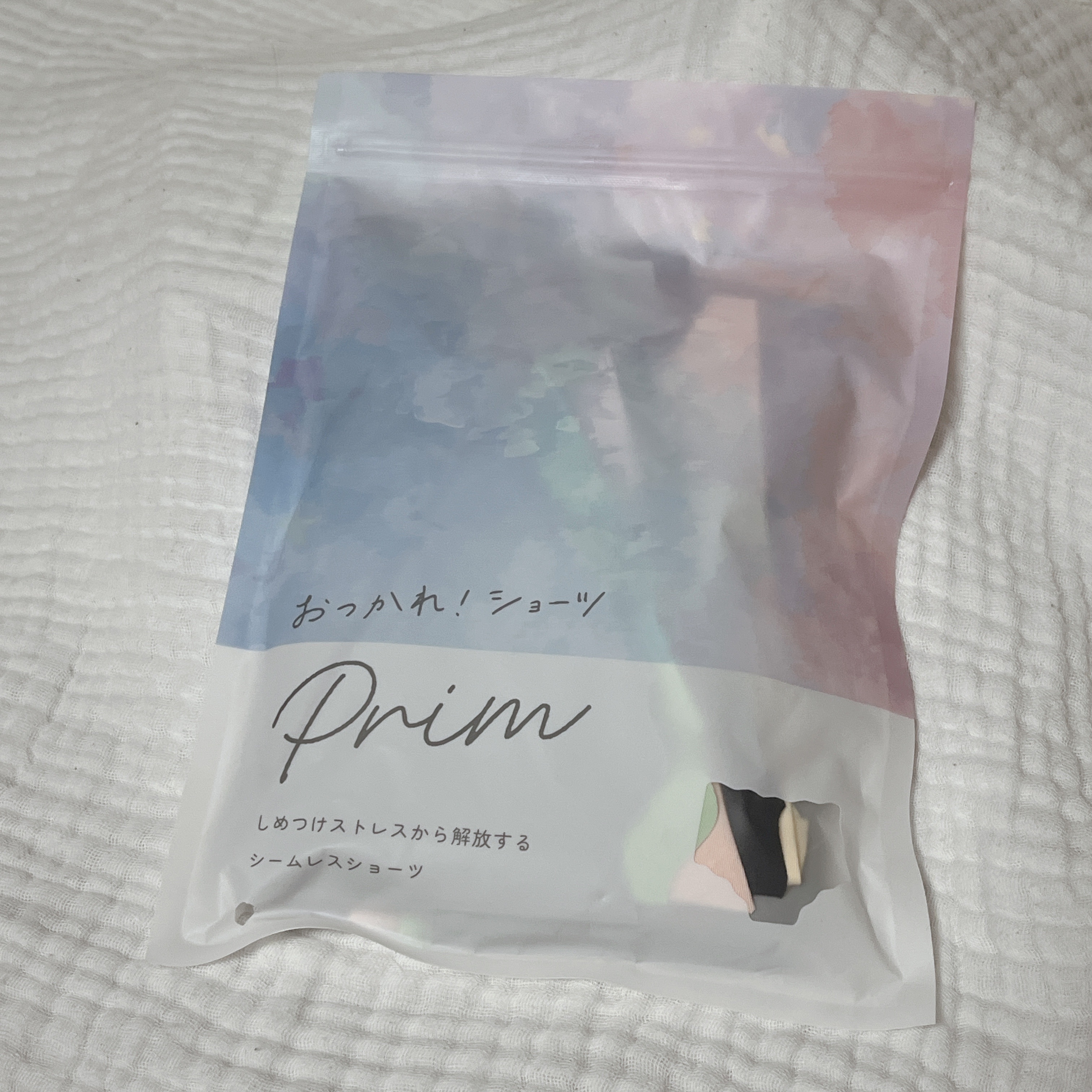 \履き心地最高♡/

babymine 
シームレスショーツ「PRIM」

ツルツル素材なのにしっとり馴染むとろみ素材♡フィットするのに締め付け感はないし、スカラップカットでヒップに響かない✨

それに
タグレスでチクチクしない😌
クロッ