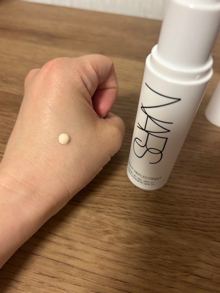 エクストラ カラー シャイン 681 ヌードペタル/BOBBI BROWN/口紅を使ったクチコミ(3枚目)