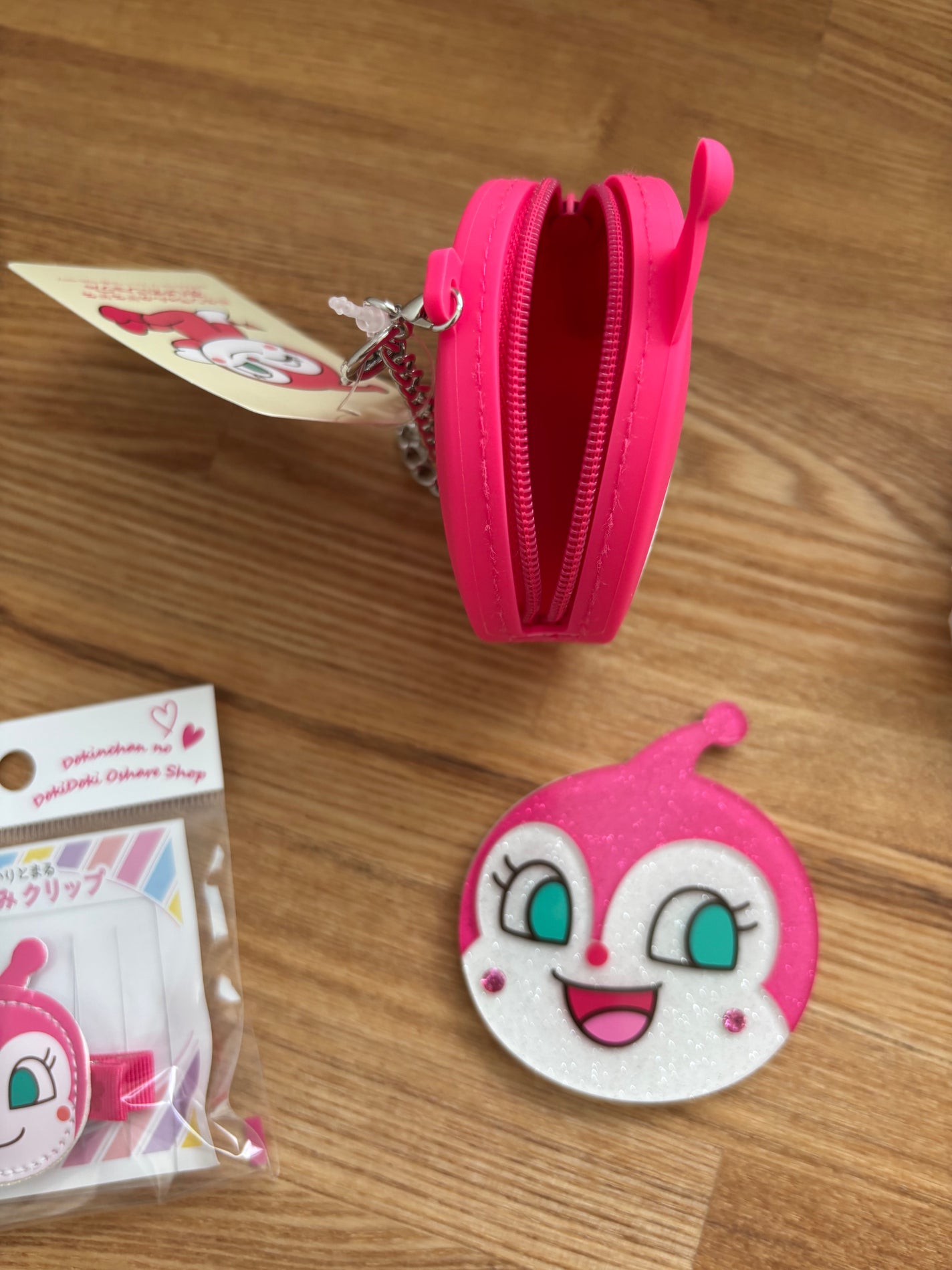 ドキンちゃんのヘアクリップ /アンパンマンミュージアム/ヘアアクセサリーを使ったクチコミ(2枚目)