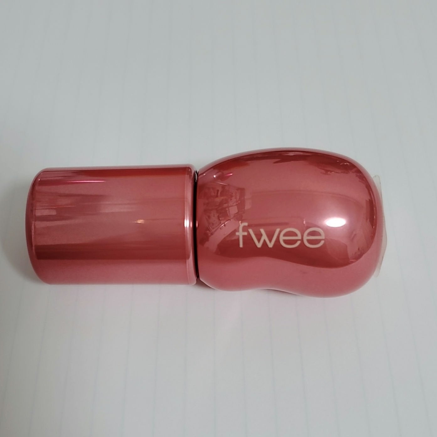 フィー 3Dボリューミンググロス/fwee/リップグロスを使ったクチコミ(1枚目)
