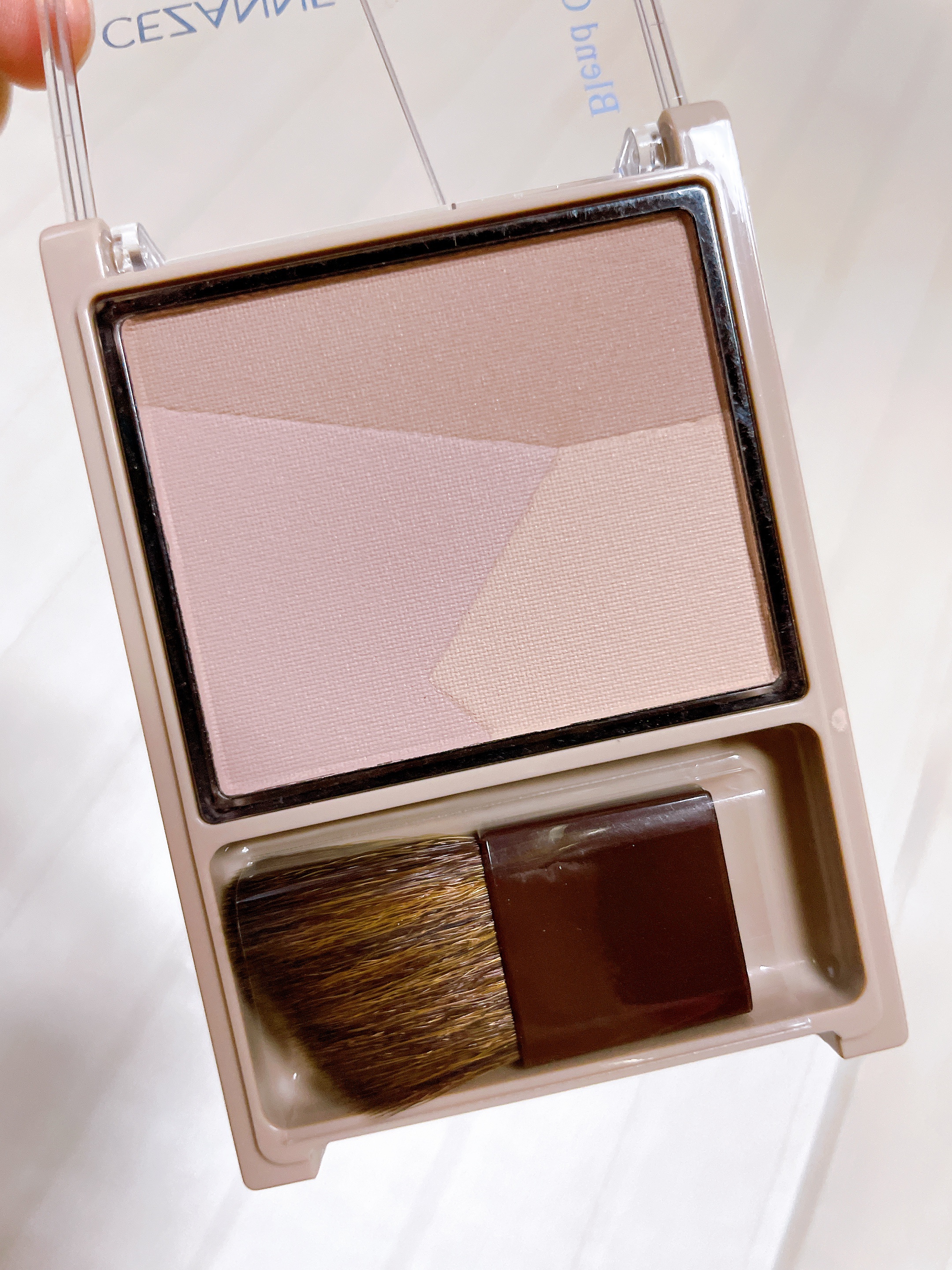 ブレンドカラーシェーディング/CEZANNE/シェーディングを使ったクチコミ（2枚目）