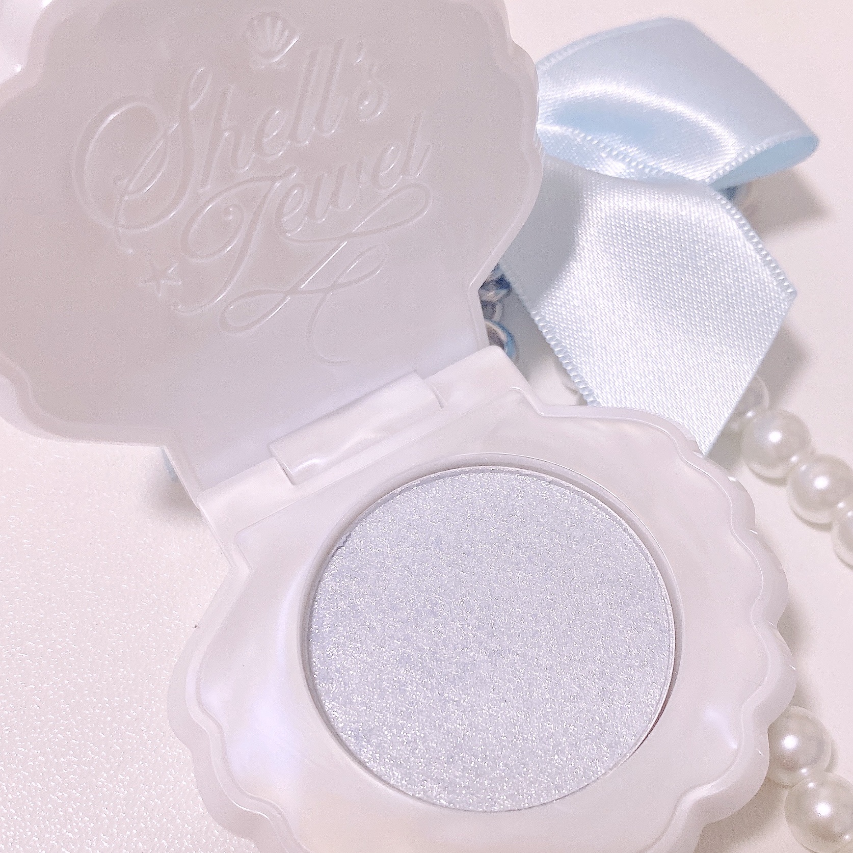 フラワーノーズ シェルジュエルコレクション ハイライターバーム＆チャームセット/FlowerKnows/パウダーハイライトを使ったクチコミ（3枚目）