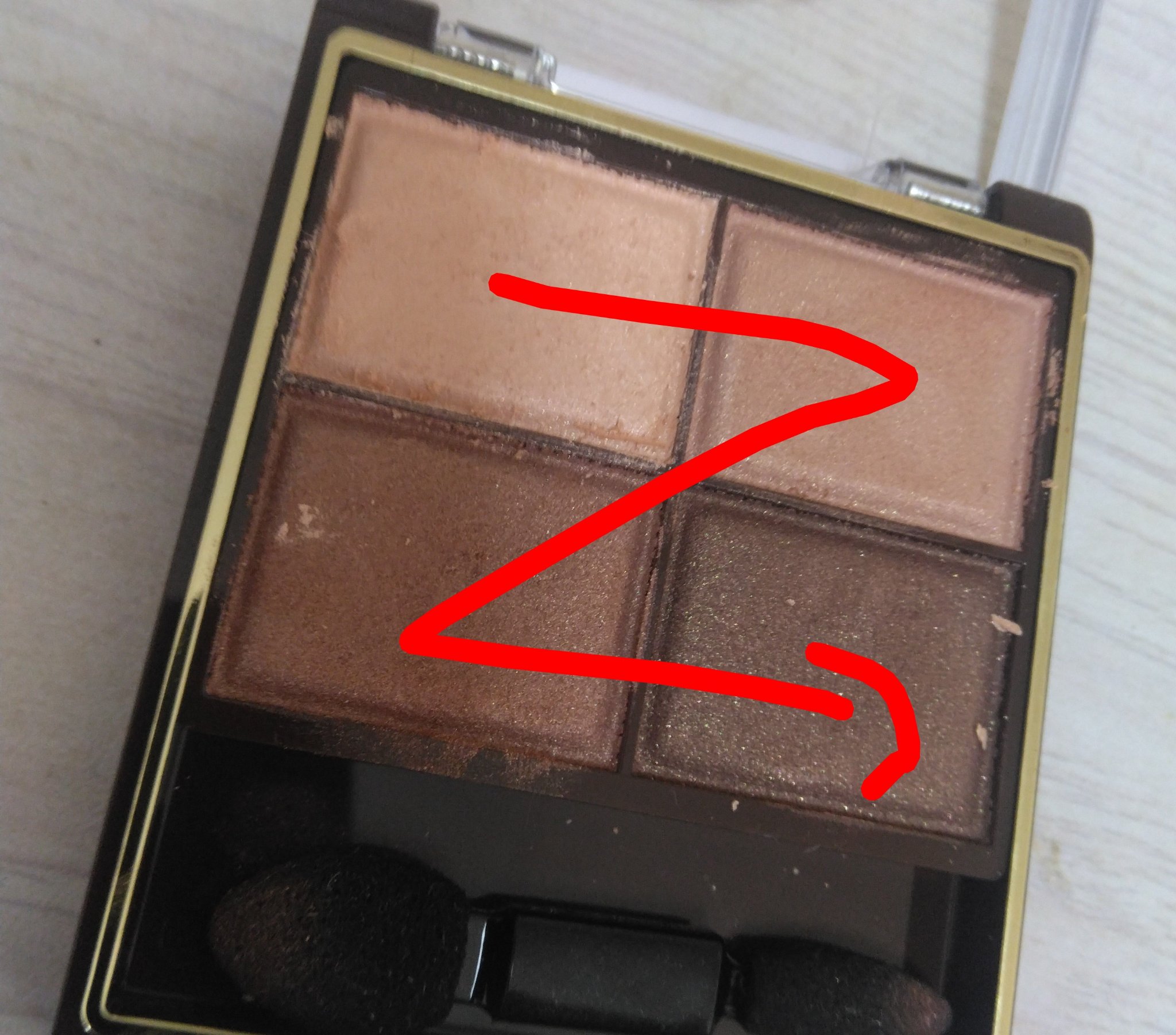 スキニーリッチシャドウ/excel/アイシャドウパレットを使ったクチコミ（3枚目）