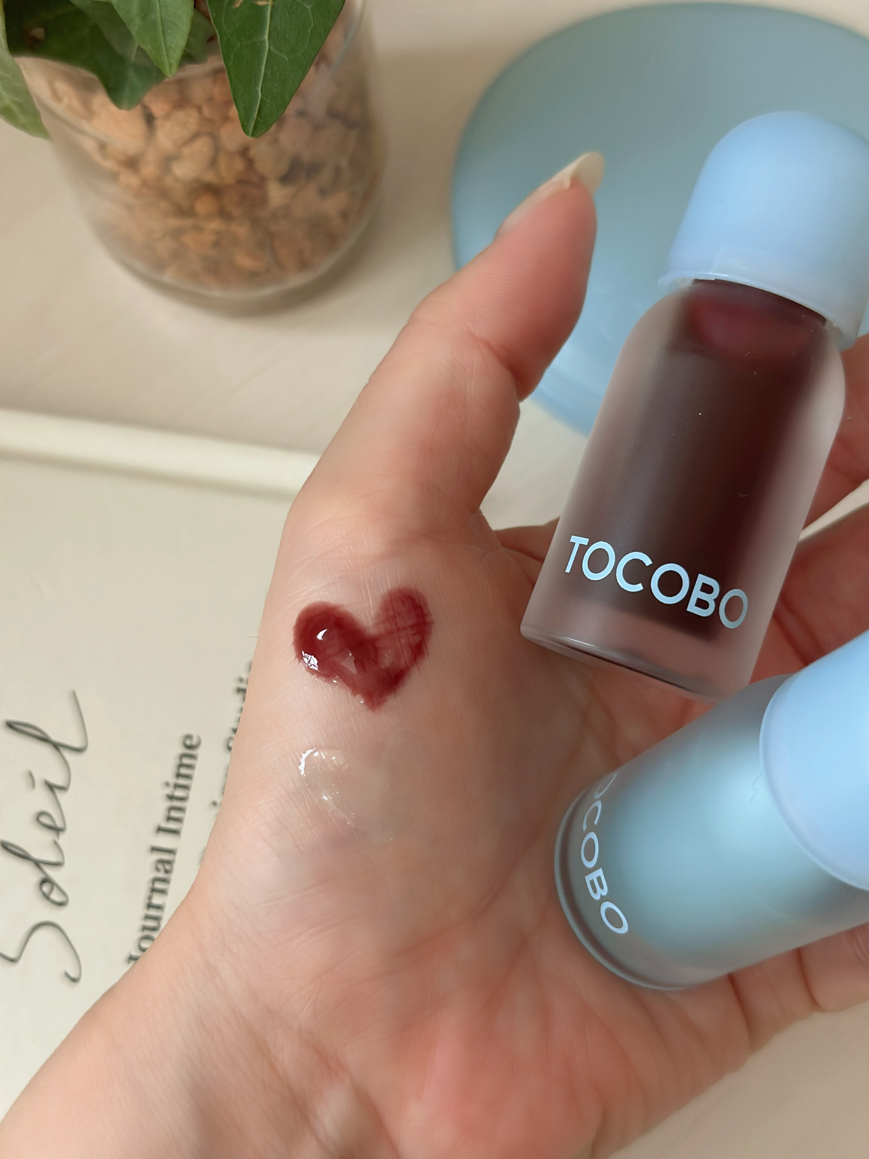 ジューシーベリープランピングリップオイル/TOCOBO/リップグロスを使ったクチコミ（3枚目）