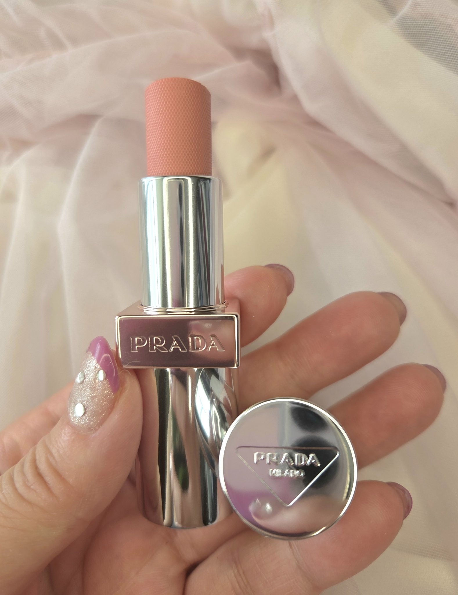 プラダ ライト グローイング リップバーム U018 ピンク/PRADA BEAUTY/リップバームを使ったクチコミ（2枚目）