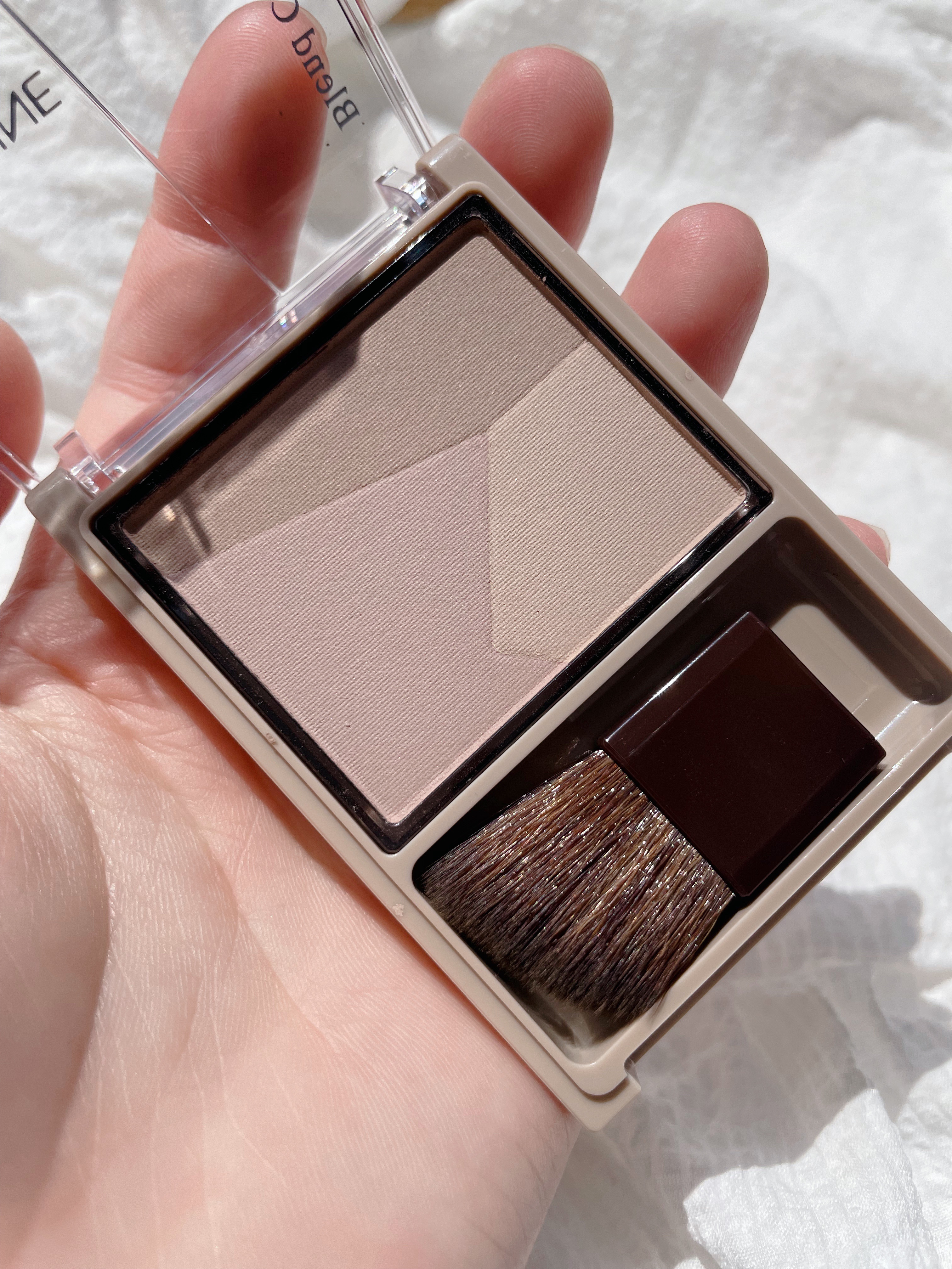 ブレンドカラーシェーディング/CEZANNE/シェーディングを使ったクチコミ（3枚目）