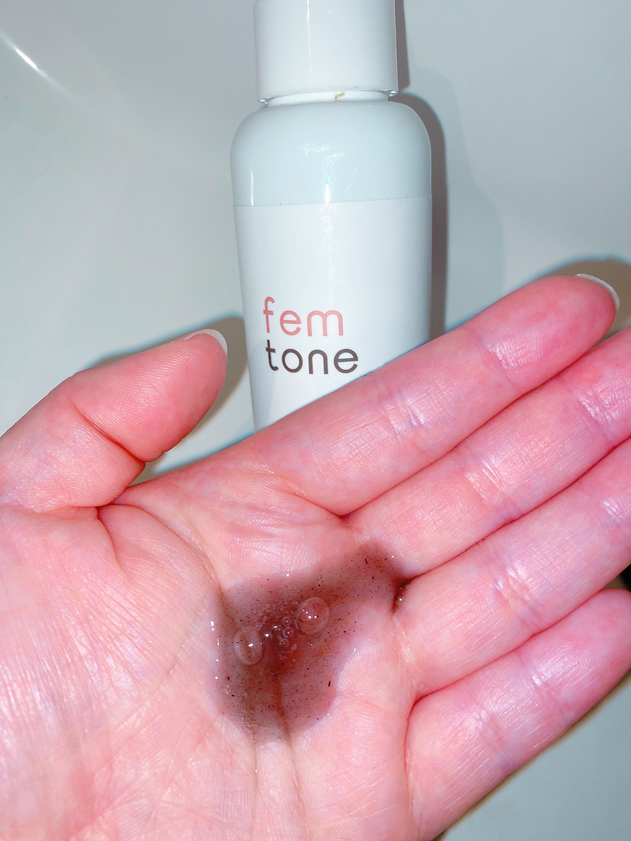 デリケートウォッシュ チャコールジェル/fem tone/デリケートゾーンケアを使ったクチコミ（2枚目）