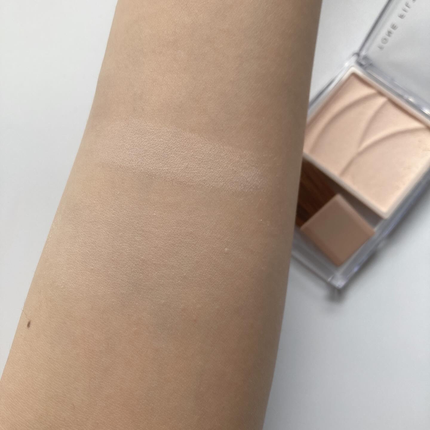 トーンフィルターハイライト/CEZANNE/パウダーハイライトを使ったクチコミ（3枚目）