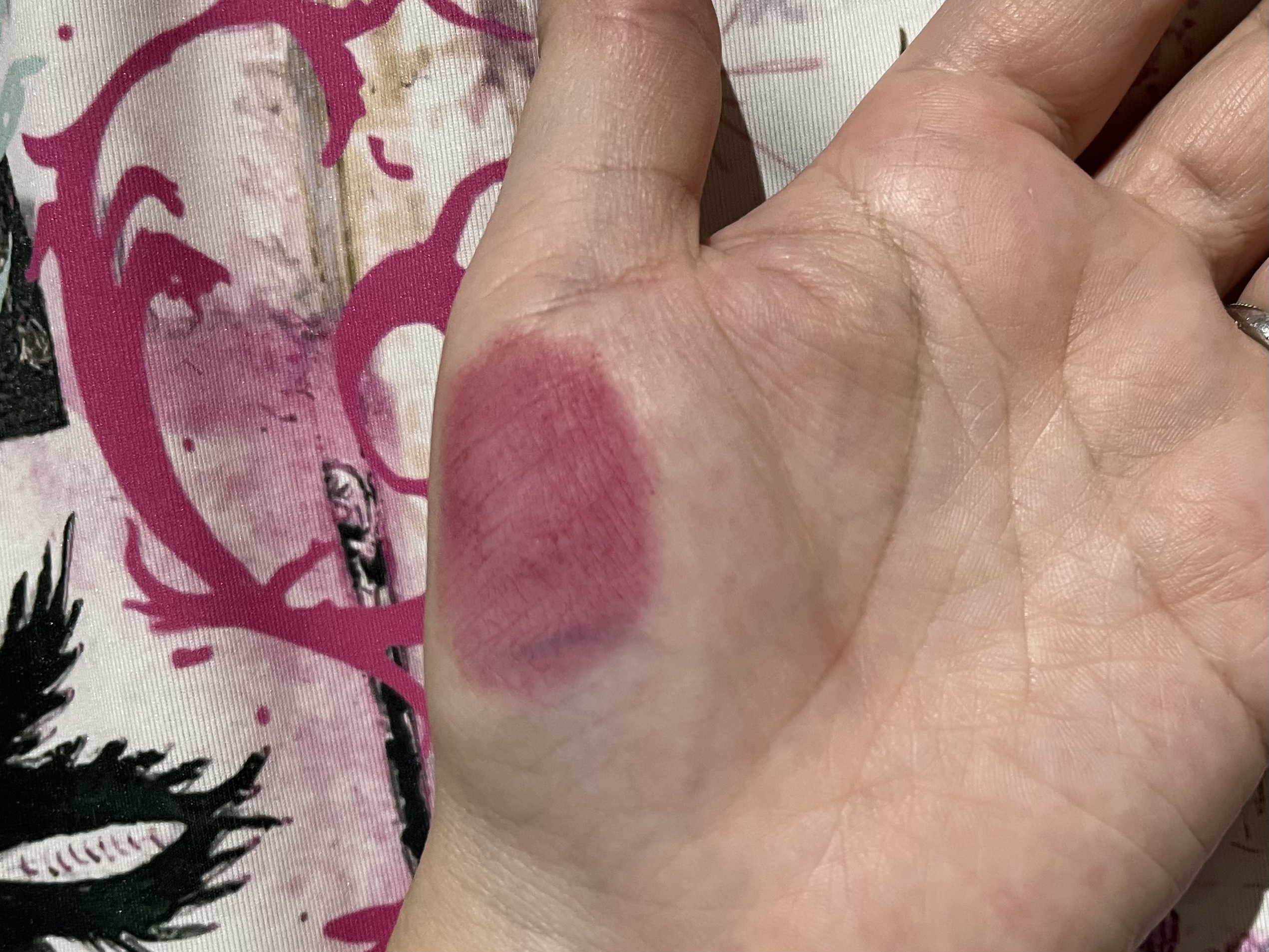 ジルスチュアート バウンシング マルチカラー 02 vivid red celosia/JILL STUART/ジェル・クリームチークを使ったクチコミ（3枚目）