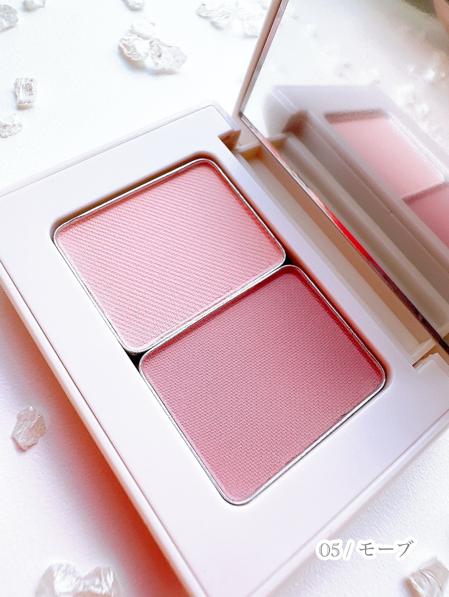 アイステイン エッセンシャル シャドウ デュオ/VDL/アイシャドウパレットを使ったクチコミ（2枚目）