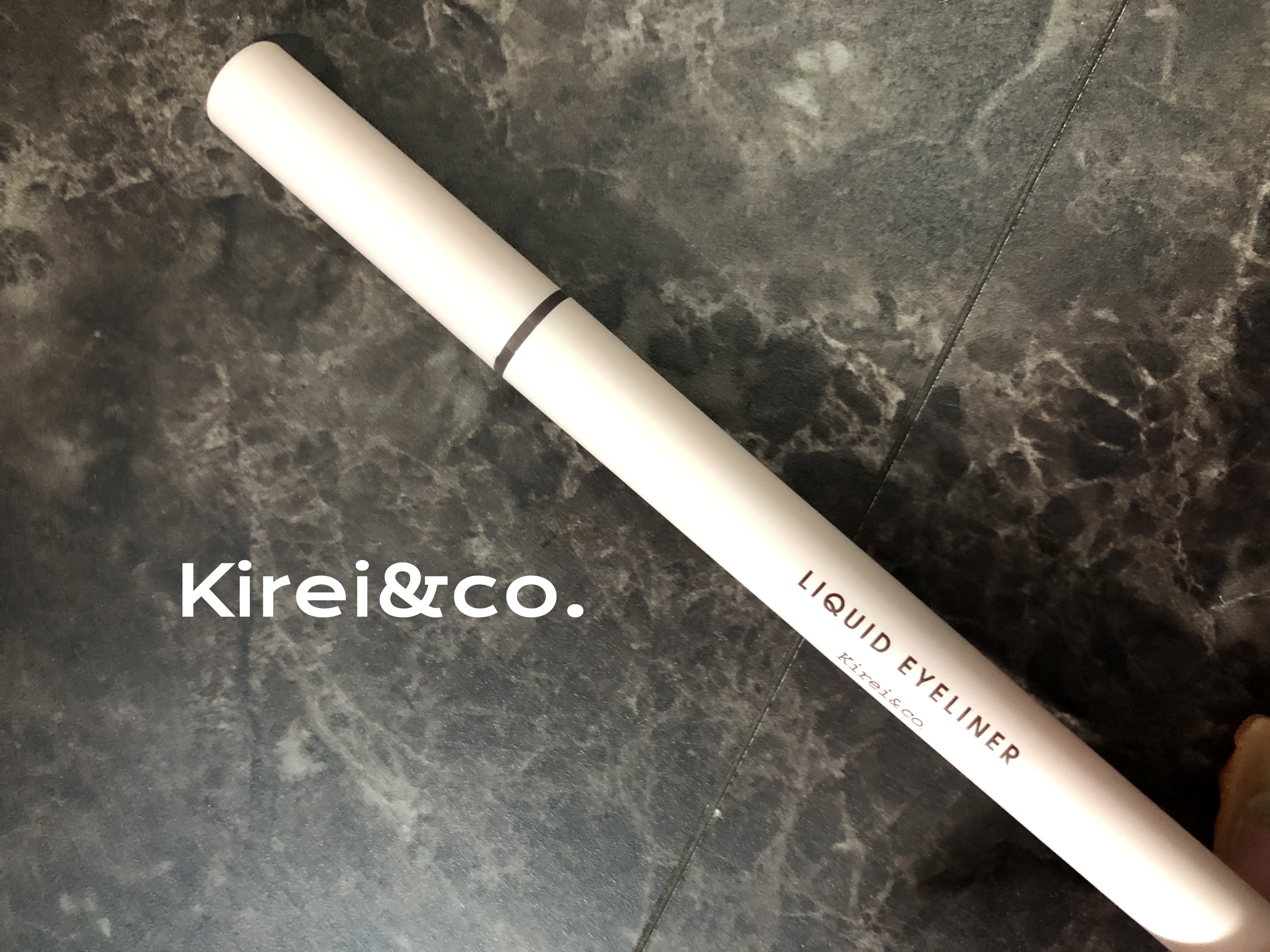 リキッドアイライナー/Kirei&co./リキッドアイライナーを使ったクチコミ（1枚目）