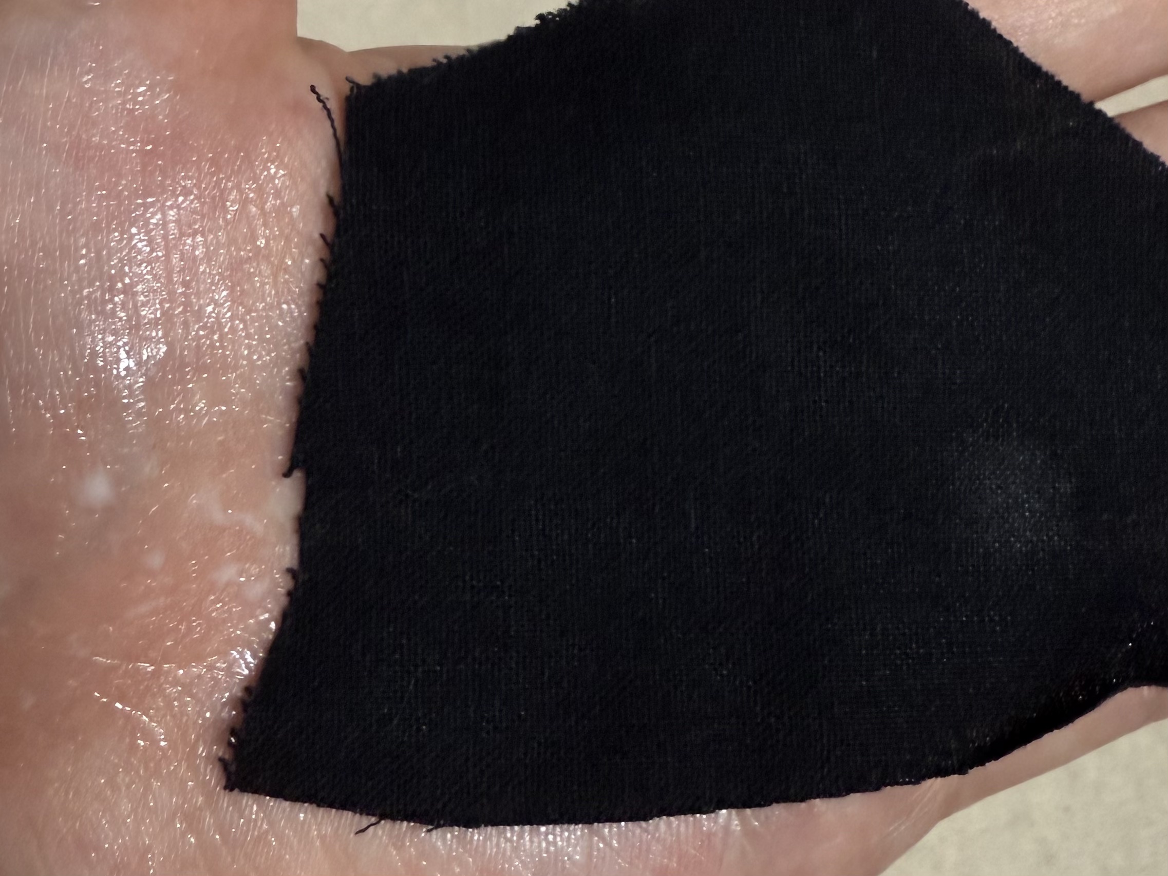 ニベアUV ディープ プロテクト＆ケア エッセンス/ニベア/日焼け止めローションを使ったクチコミ（3枚目）