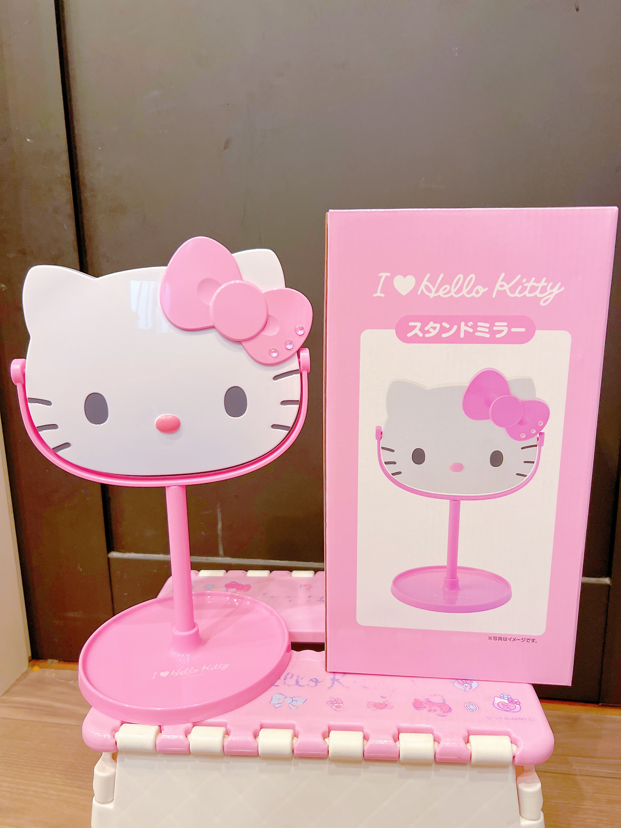 I♡︎Hello kitty スタンドミラー｜サンリオの口コミ - この間、やっと
