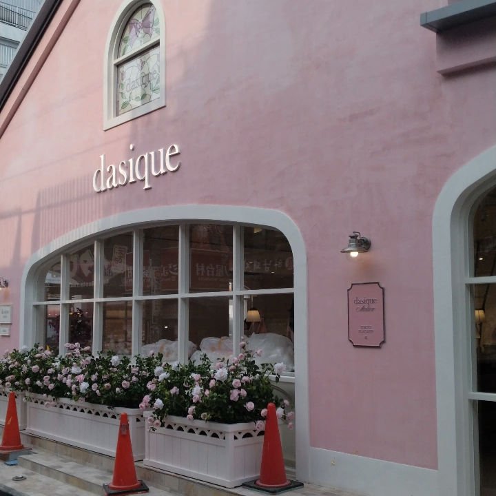 フィー 3Dチェインジンググロス 00 クリア/fwee/リップグロスを使ったクチコミ（2枚目）