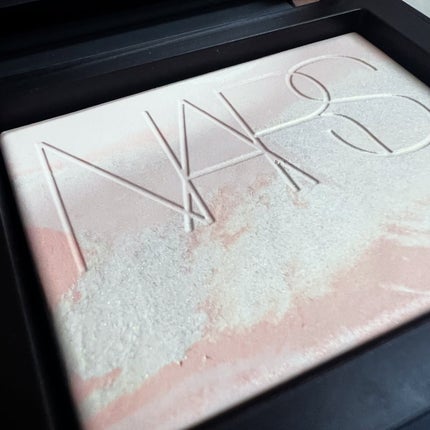ライトリフレクティング プリズマティックパウダー/NARS/プレストパウダーを使ったクチコミ(2枚目)
