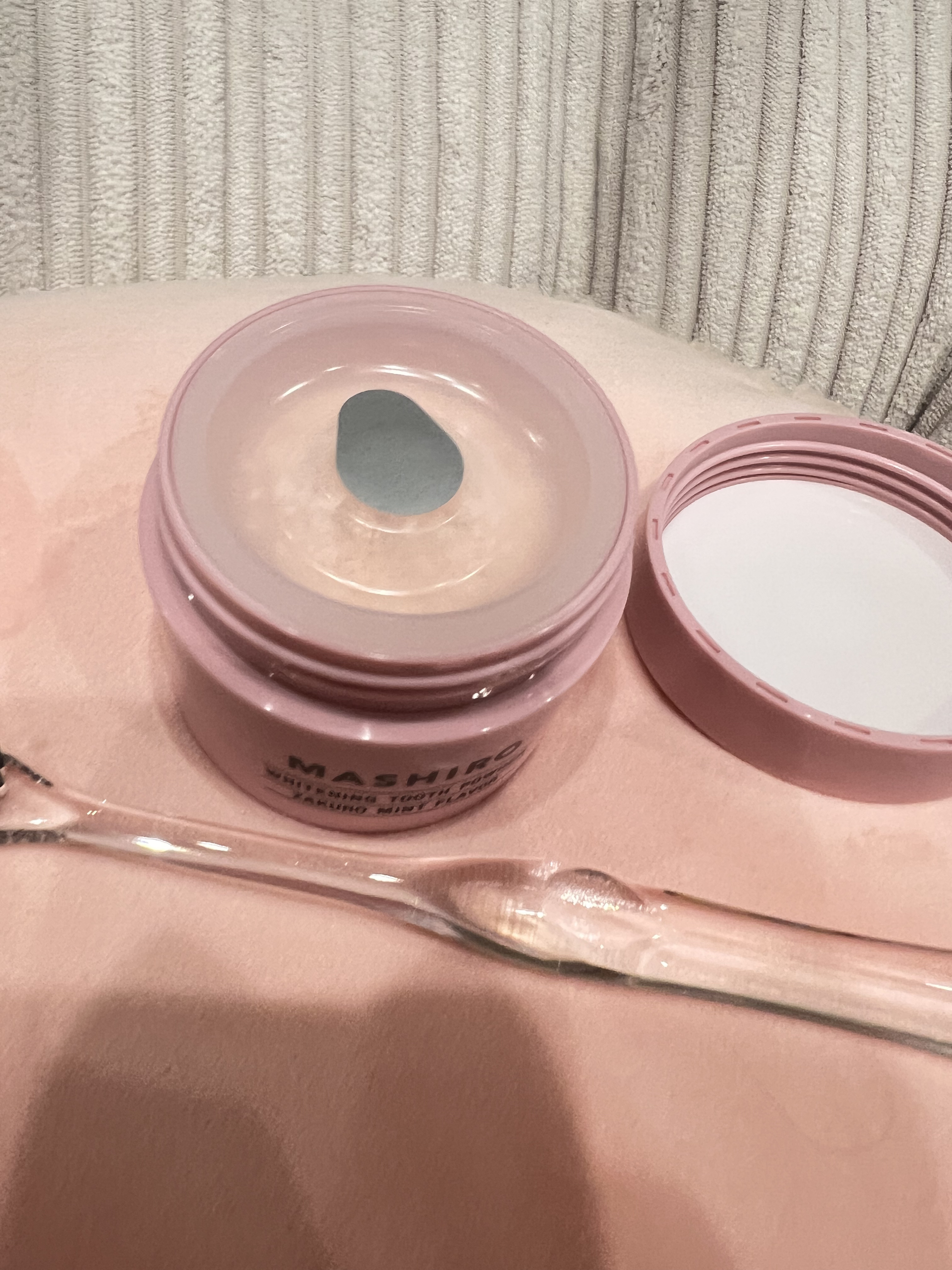 MASHIRO 薬用ホワイトニングパウダー ザクロミント/MASHIRO/歯磨き粉を使ったクチコミ（2枚目）