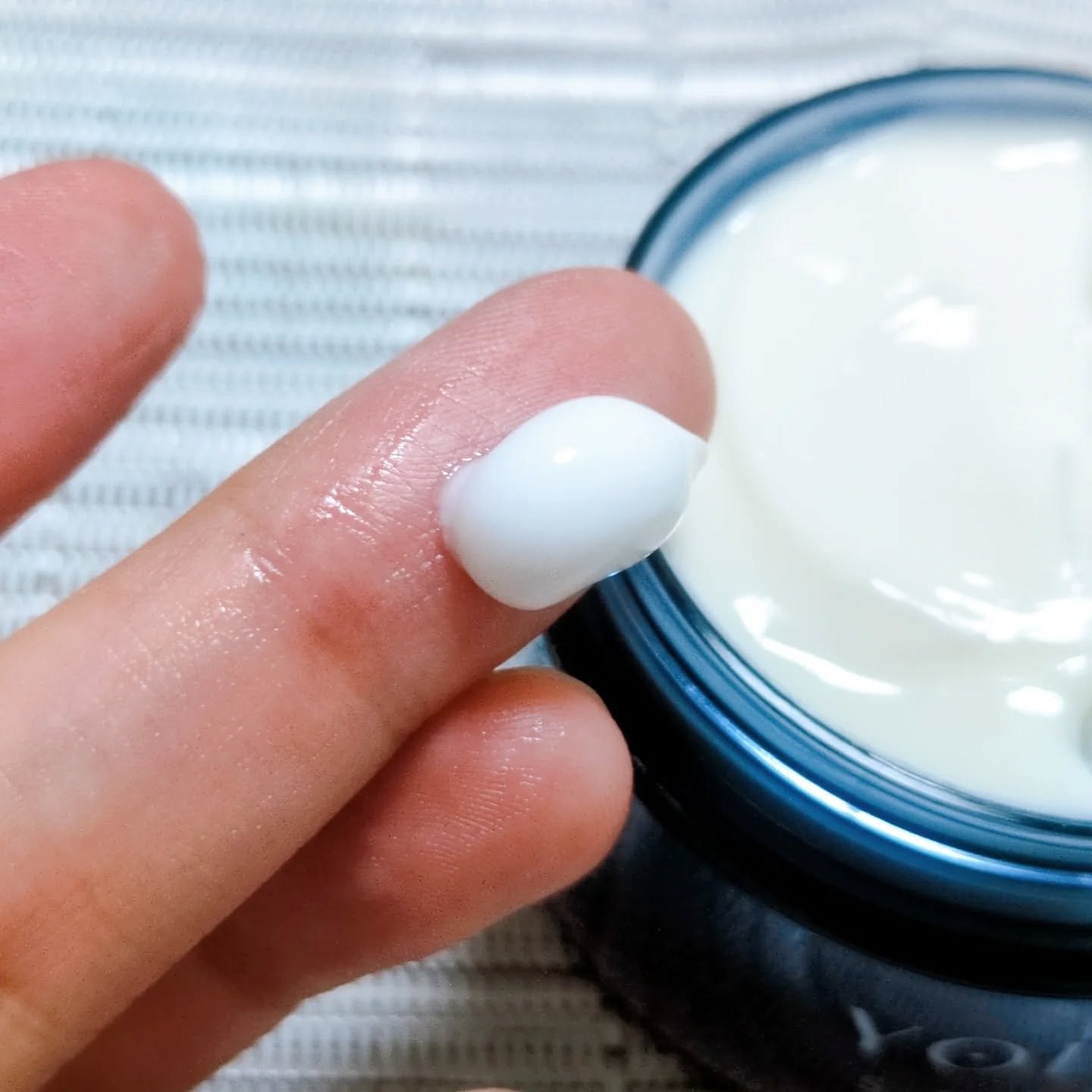 ヨル スキン オーバーナイトクリーム モイスト/YOLU/フェイスクリームを使ったクチコミ（2枚目）