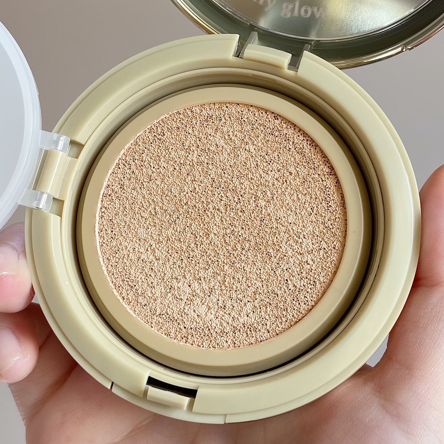 はちみつツヤ肌クッションファンデ/VELY VELY/クッションファンデーションを使ったクチコミ(4枚目)