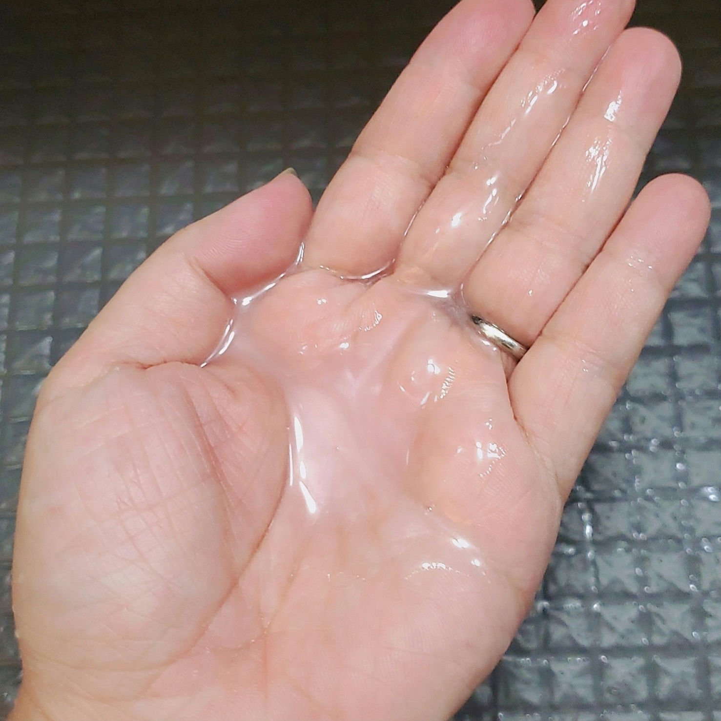 ラサーナ プレミオール ヘア エッセンス/ラサーナ/ヘアオイルを使ったクチコミ（3枚目）