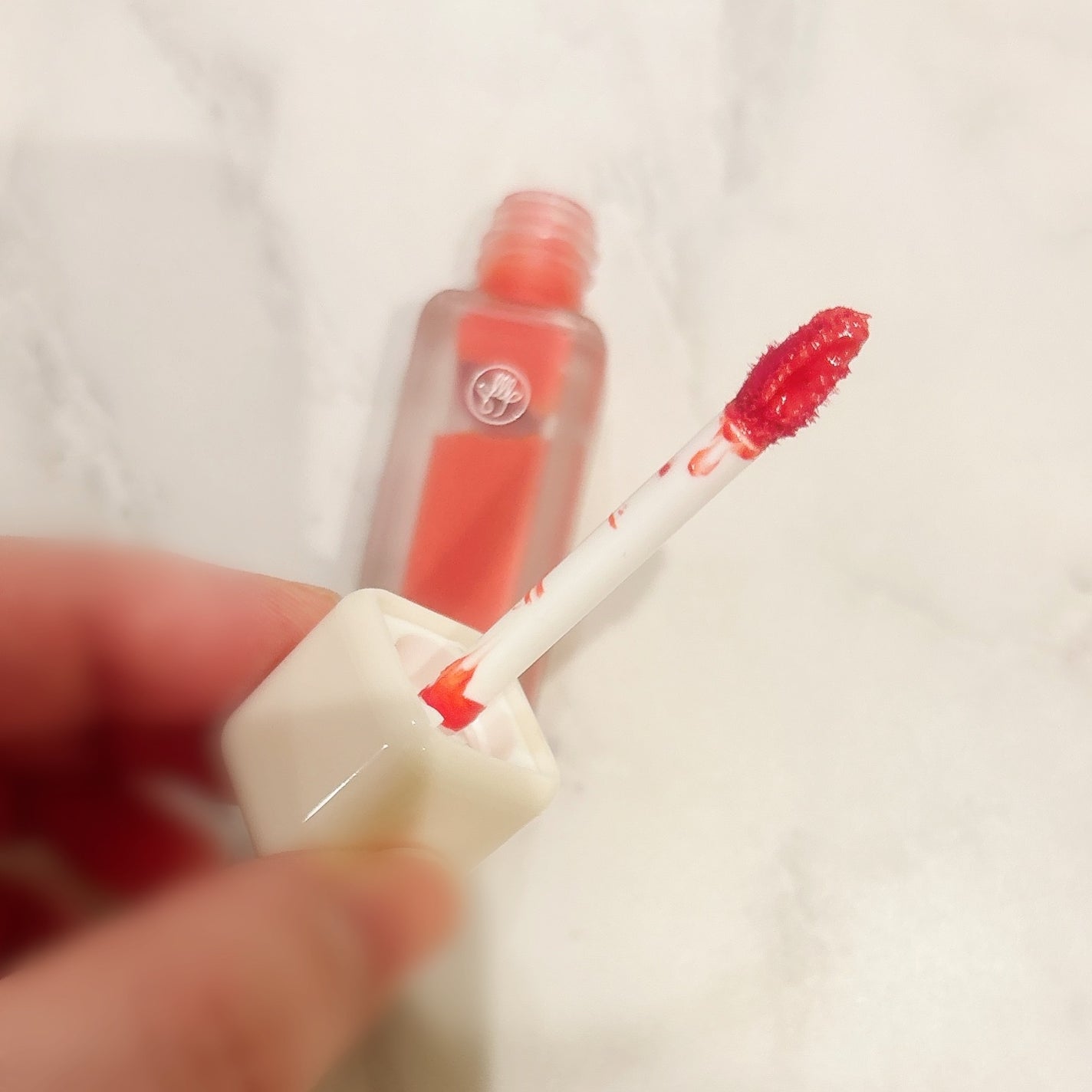 Arti Water Glow Tint/SON&PARK/口紅を使ったクチコミ(5枚目)