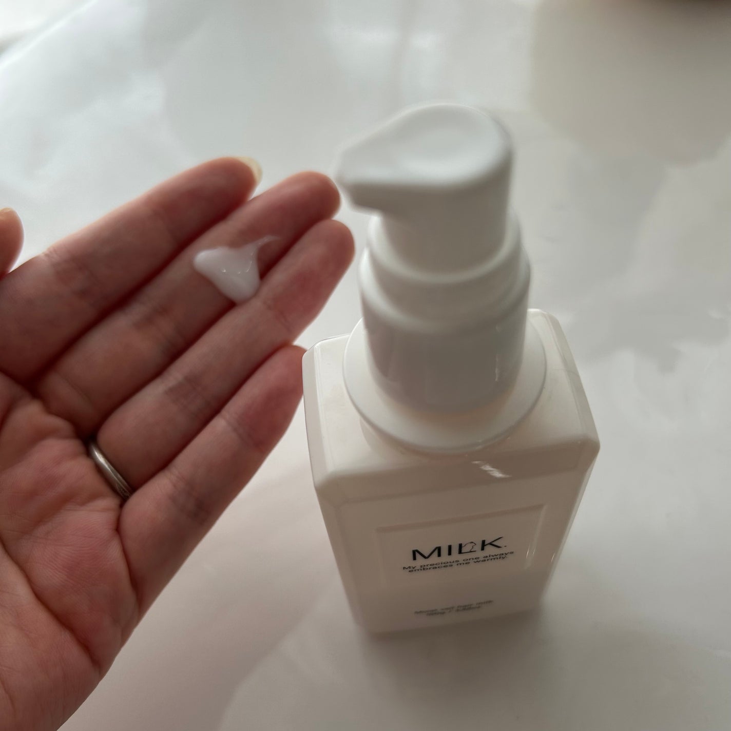 モイストヴェール ヘアミルク<無香料>/MILK./ヘアミルクを使ったクチコミ(4枚目)