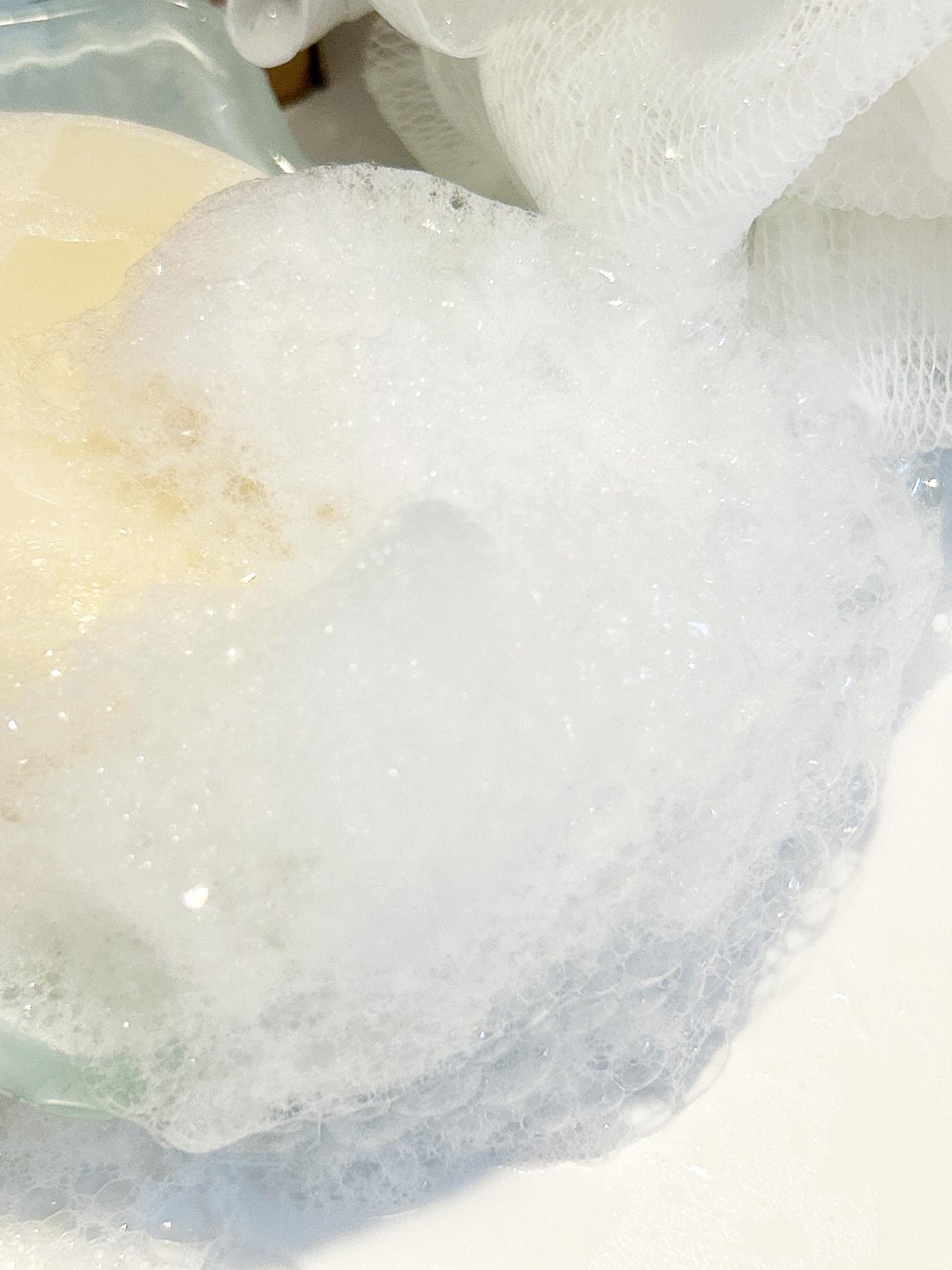 あやちゃん@フォロバ100 on LIPS 「毎日暑いね😵毎日の洗顔には@iyasaka_officialさ..」(3枚目)