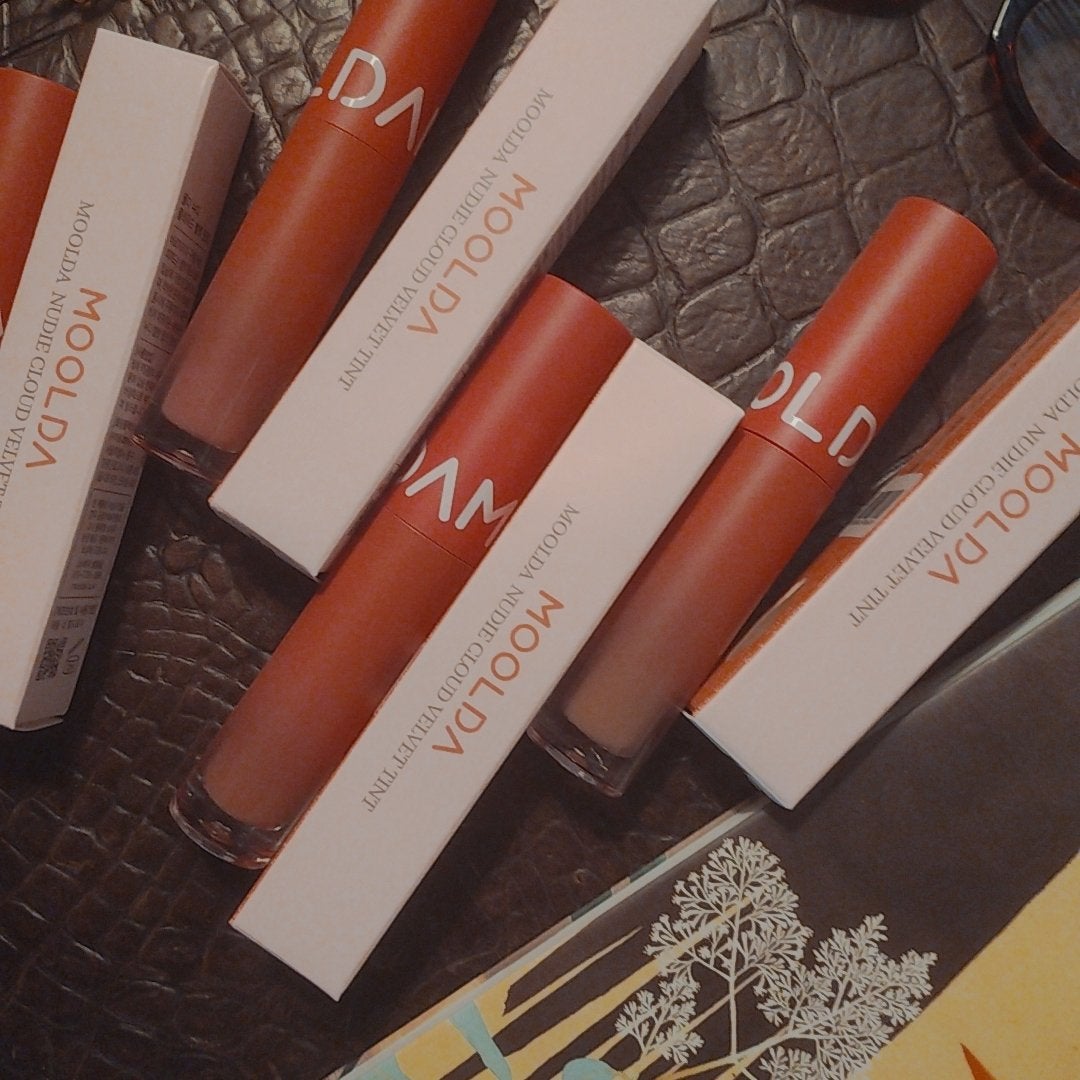 mcgroupakiko on LIPS 「唇は、自己満足ですが一番好きな箇所。ということで毎日リップで保..」(2枚目)