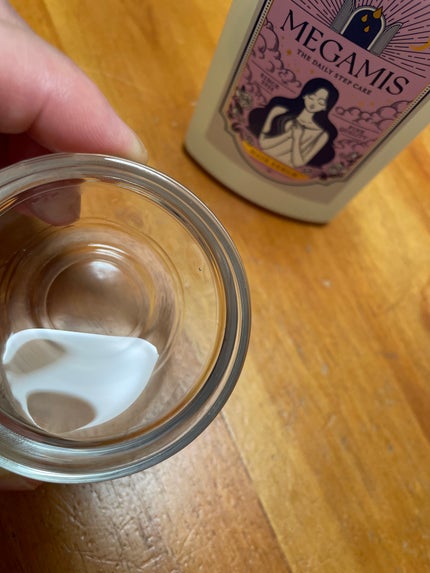 もふ on LIPS 「MEGAMISから商品提供を頂きました。毎日のケアで女神級にま..」(4枚目)