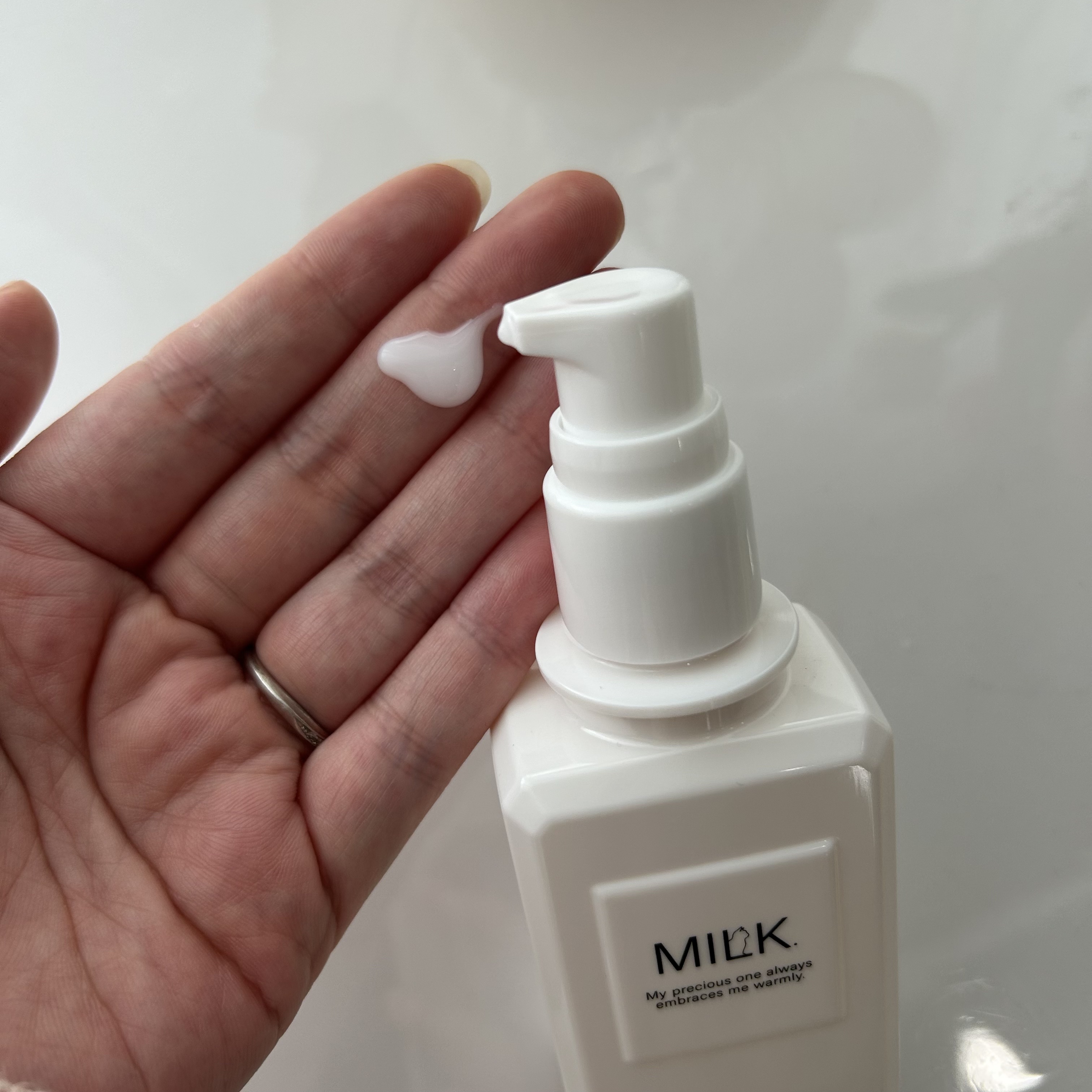 モイストヴェール ヘアミルク＜無香料＞/MILK./ヘアミルクを使ったクチコミ（3枚目）