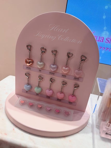 LENA on LIPS 「.♡@dasique_jp8/8からdasiqueのフラッグシ..」(7枚目)