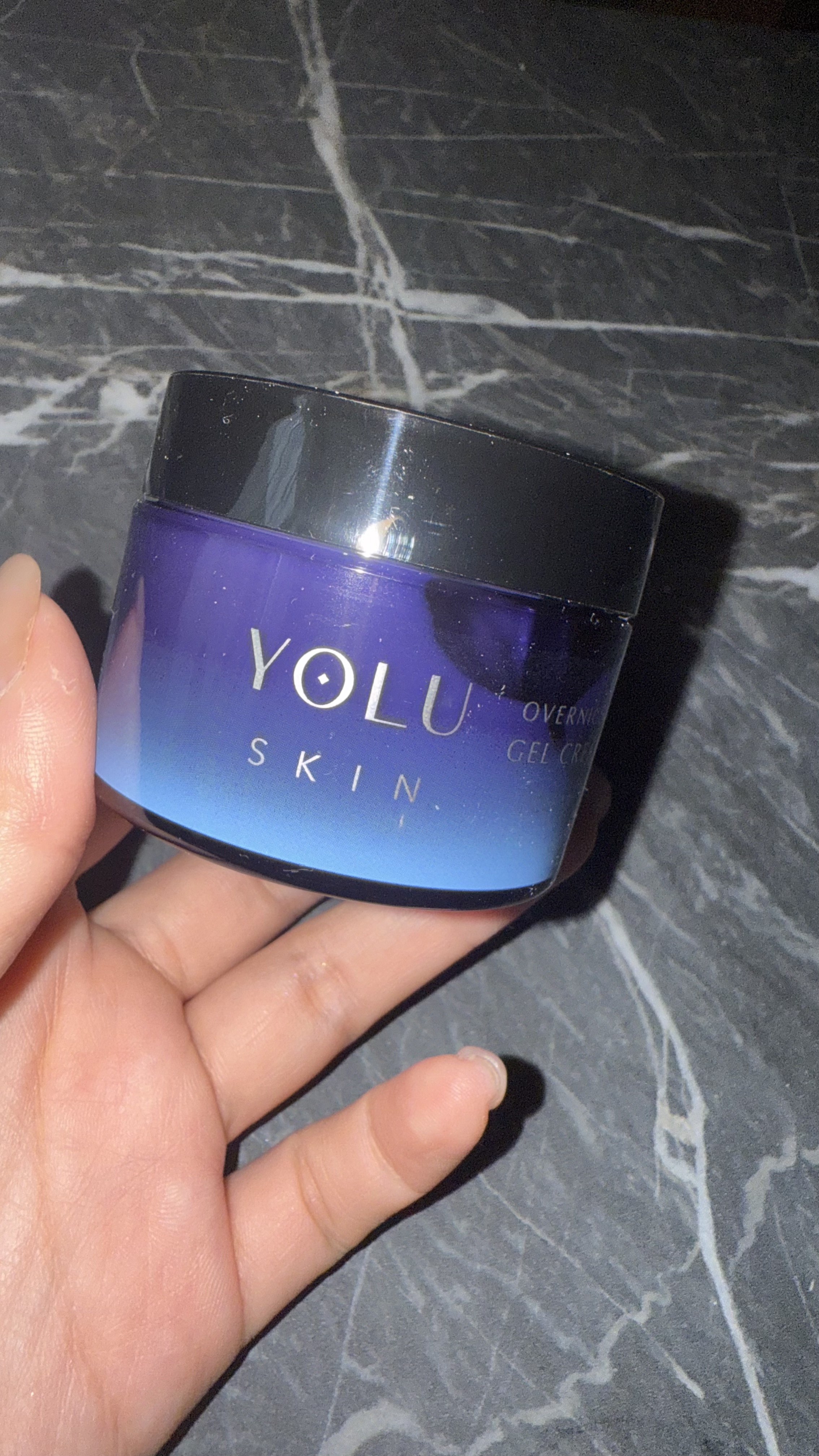 ヨル スキン オーバーナイトジェルクリーム クリア/YOLU/フェイスクリームを使ったクチコミ（1枚目）