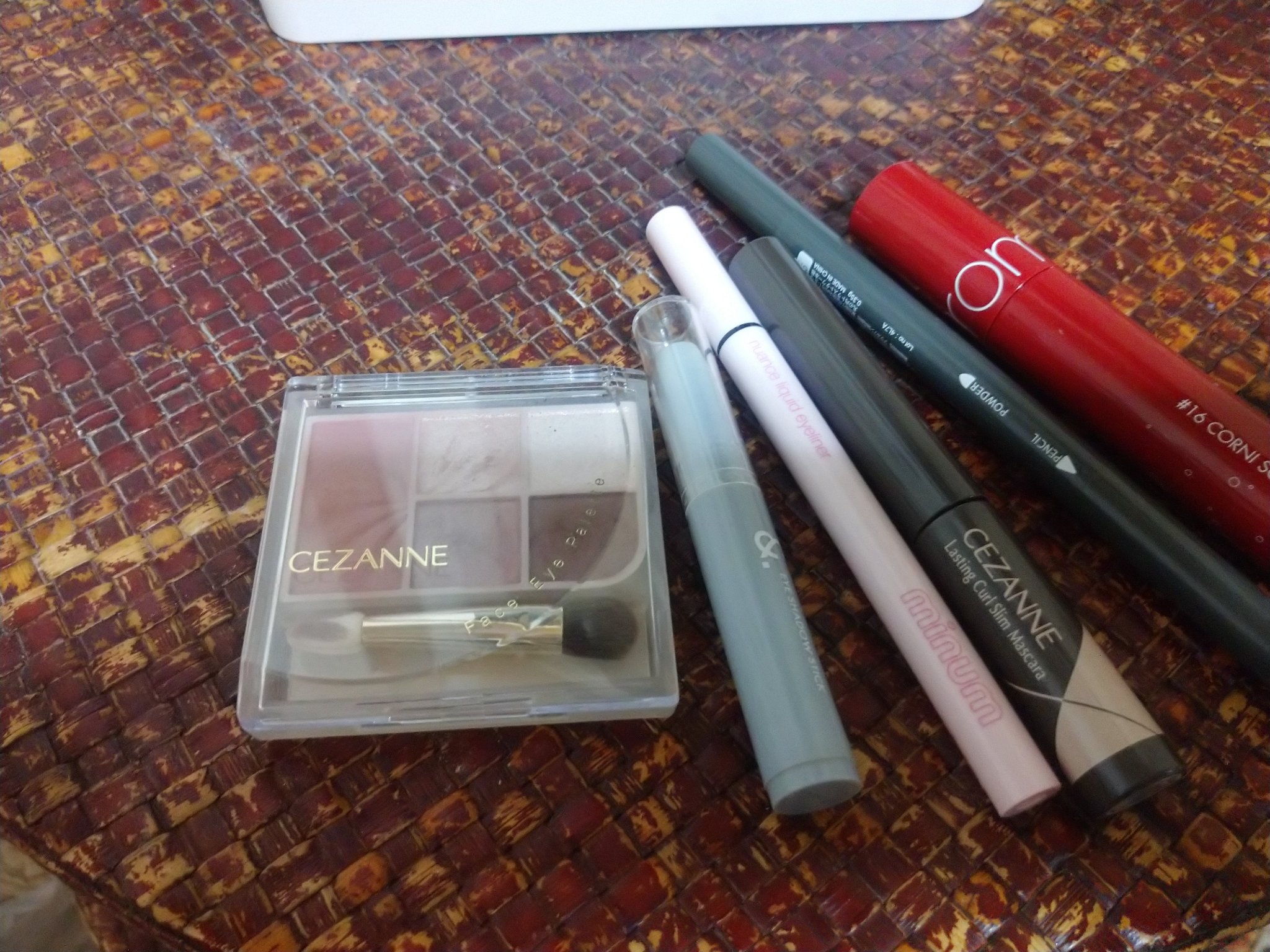 GENE3WAYアイブロウ三角芯タイプ/セリア/アイブロウペンシルを使ったクチコミ（2枚目）