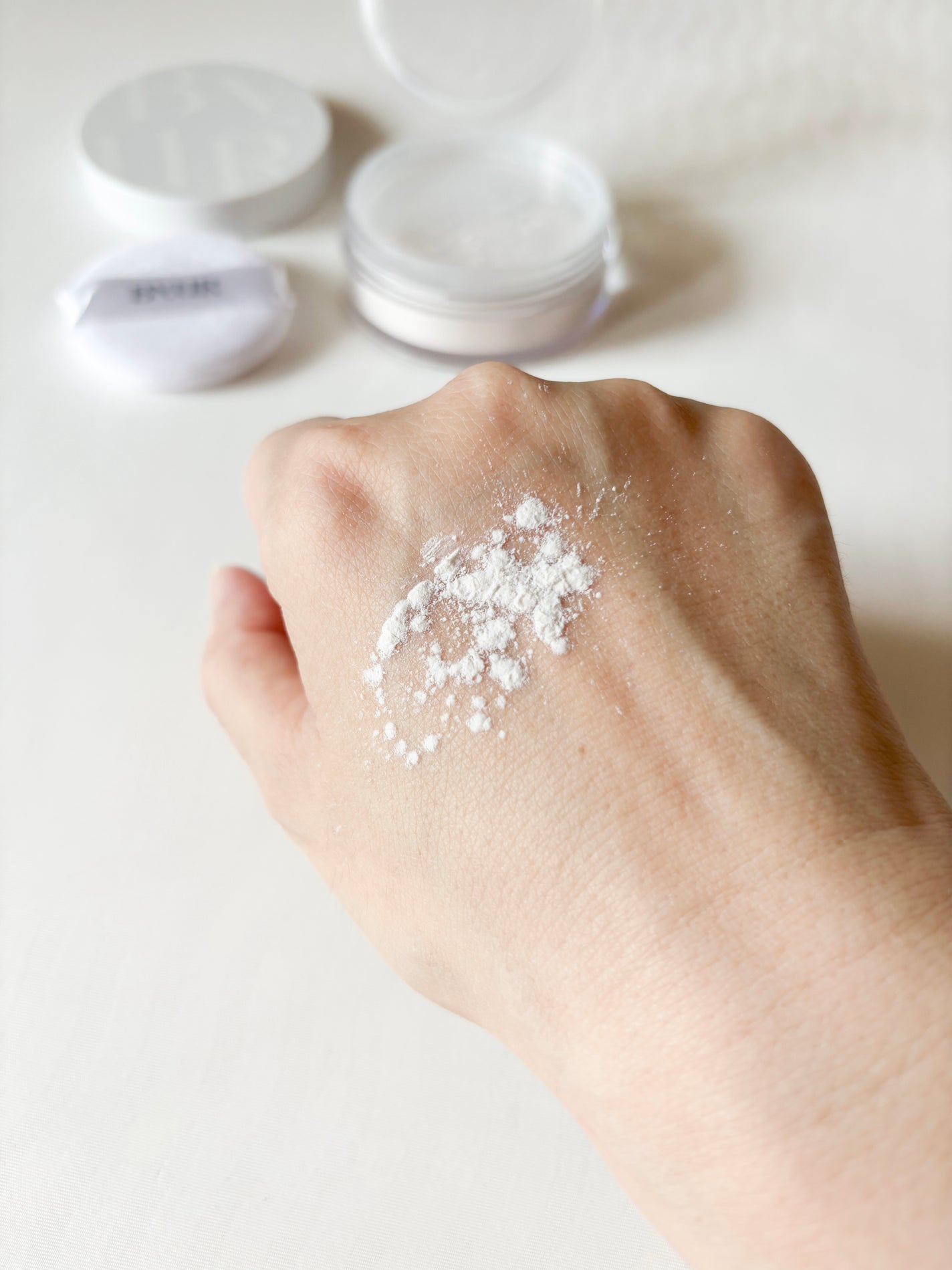 セラムフィット ルースフェイスパウダー/ByUR/ルースパウダーを使ったクチコミ(5枚目)