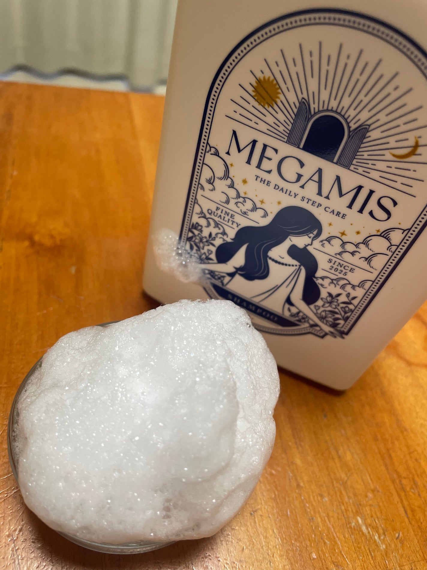 もふ on LIPS 「MEGAMISから商品提供を頂きました。毎日のケアで女神級にま..」(3枚目)