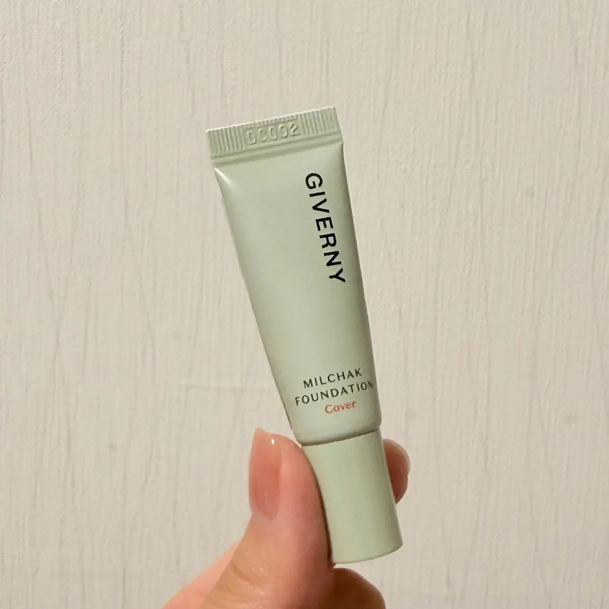 りんご.*・ on LIPS 「使い切り✅大好きジヴェルニーの密着ファンデ🤍サンプルサイズ使い..」(1枚目)