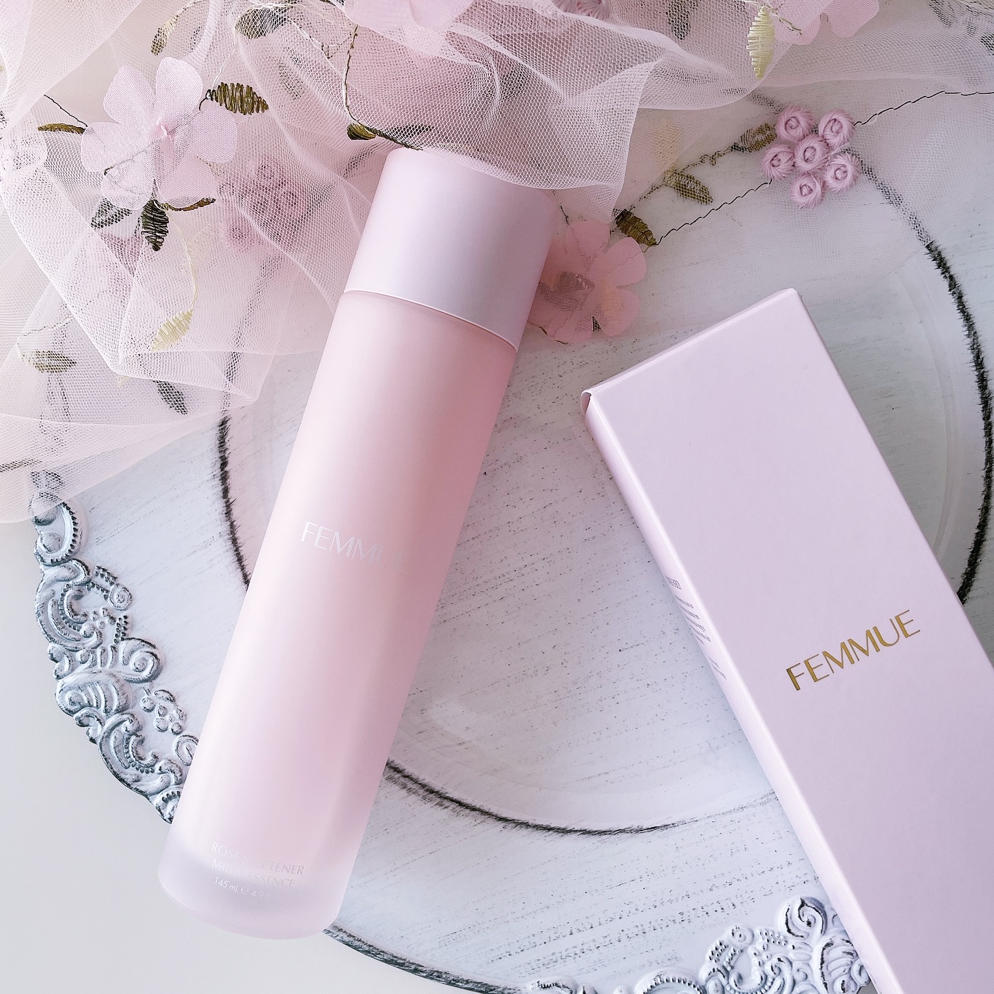 ローズ ミルキーエッセンス/FEMMUE/化粧水を使ったクチコミ（1枚目）