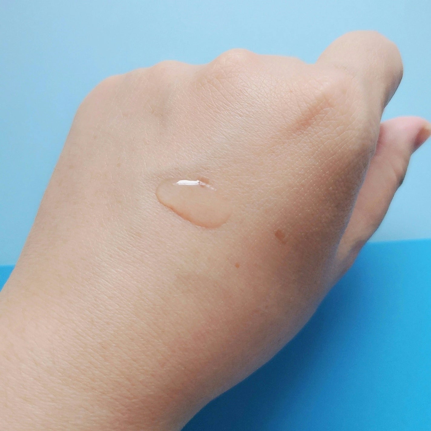 ロータスポアタイトニングセラム/manyo/美容液を使ったクチコミ(3枚目)