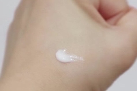 〈レ・ジャルダン・フランセ・ドゥ・オフィシーヌ・ユニヴェルセル・ビュリー〉ユイル・アンティーク コンコンブル・ダンド・エ・マント・ドゥ・シリィ/オフィシーヌ・ユニヴェルセル・ビュリー/ボディオイルを使ったクチコミ（2枚目）