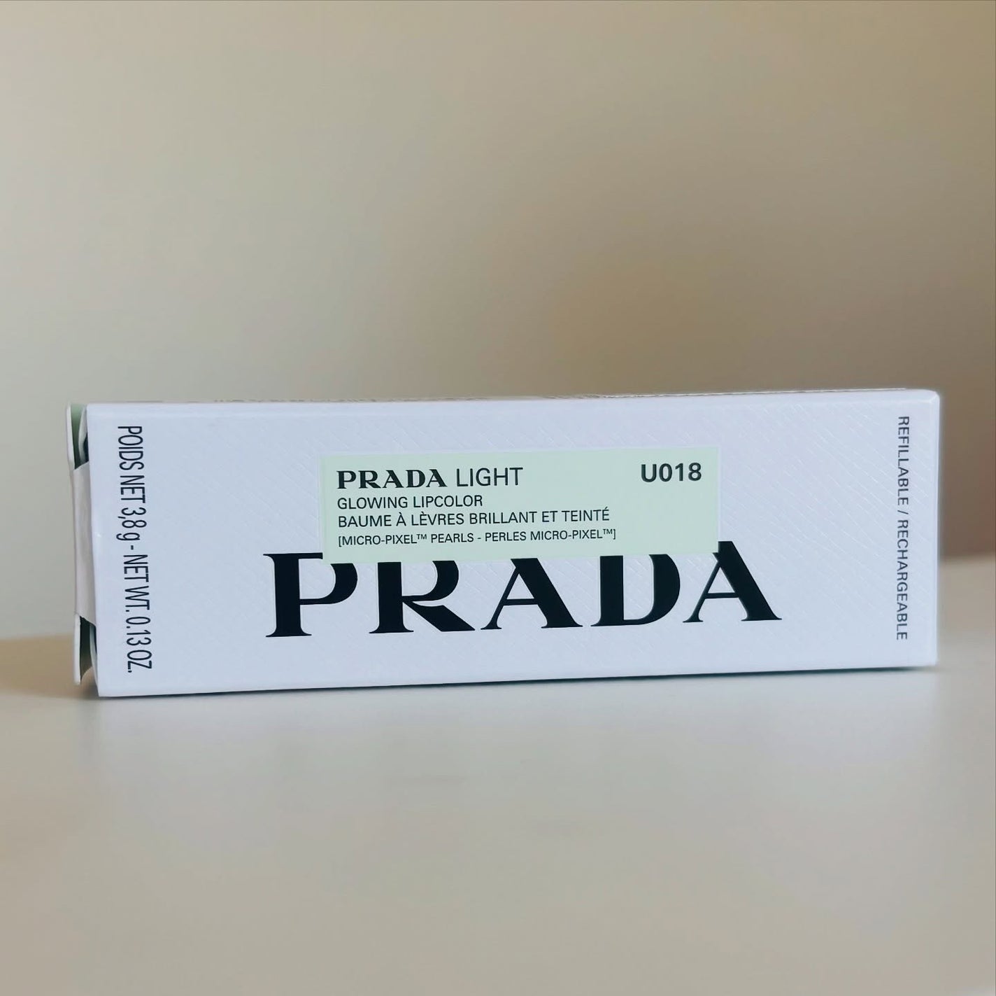 プラダ ライト グローイング リップバーム/PRADA BEAUTY/リップバームを使ったクチコミ(4枚目)