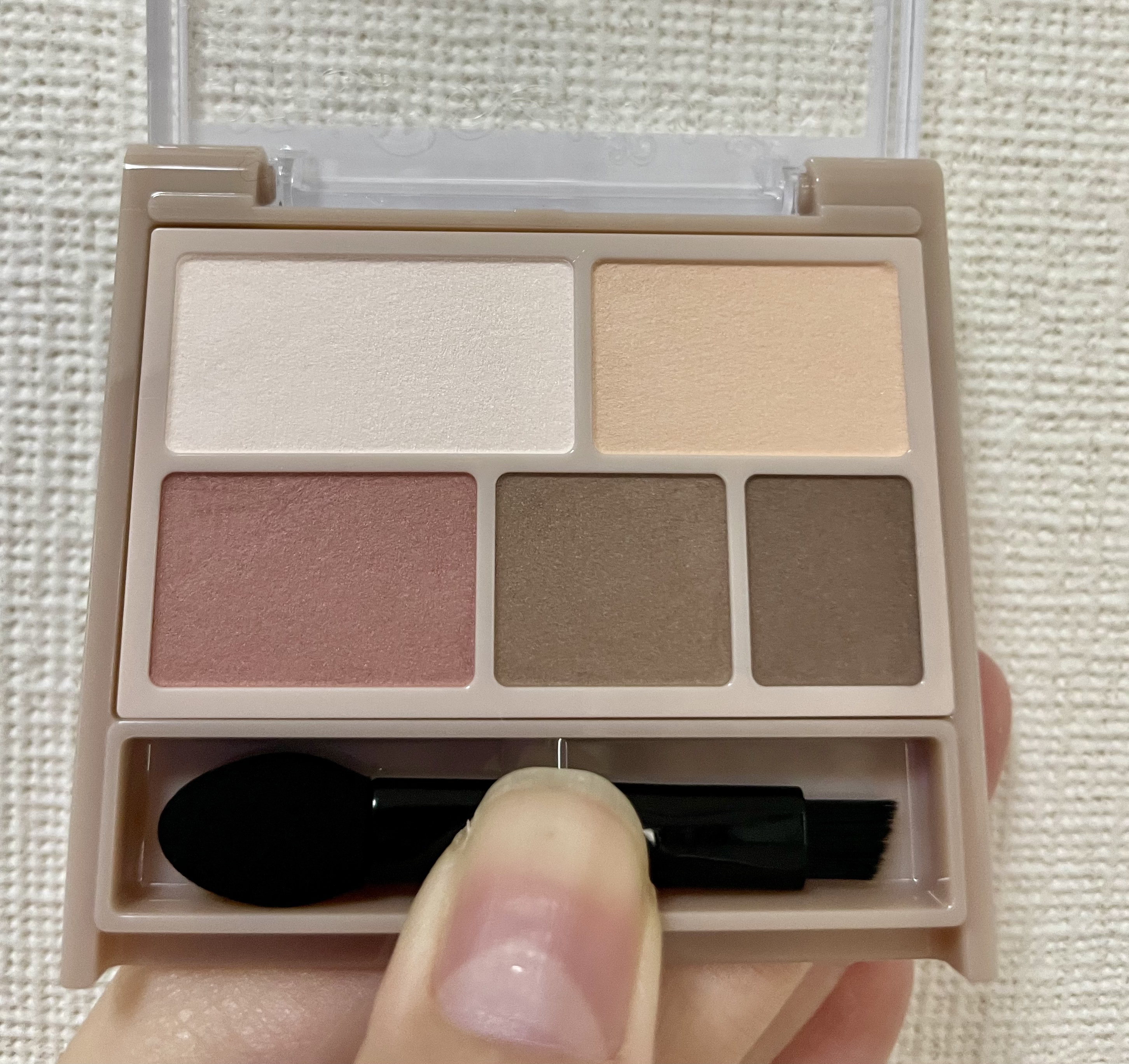 パーフェクトマルチアイズ/キャンメイク/アイシャドウパレットを使ったクチコミ（2枚目）