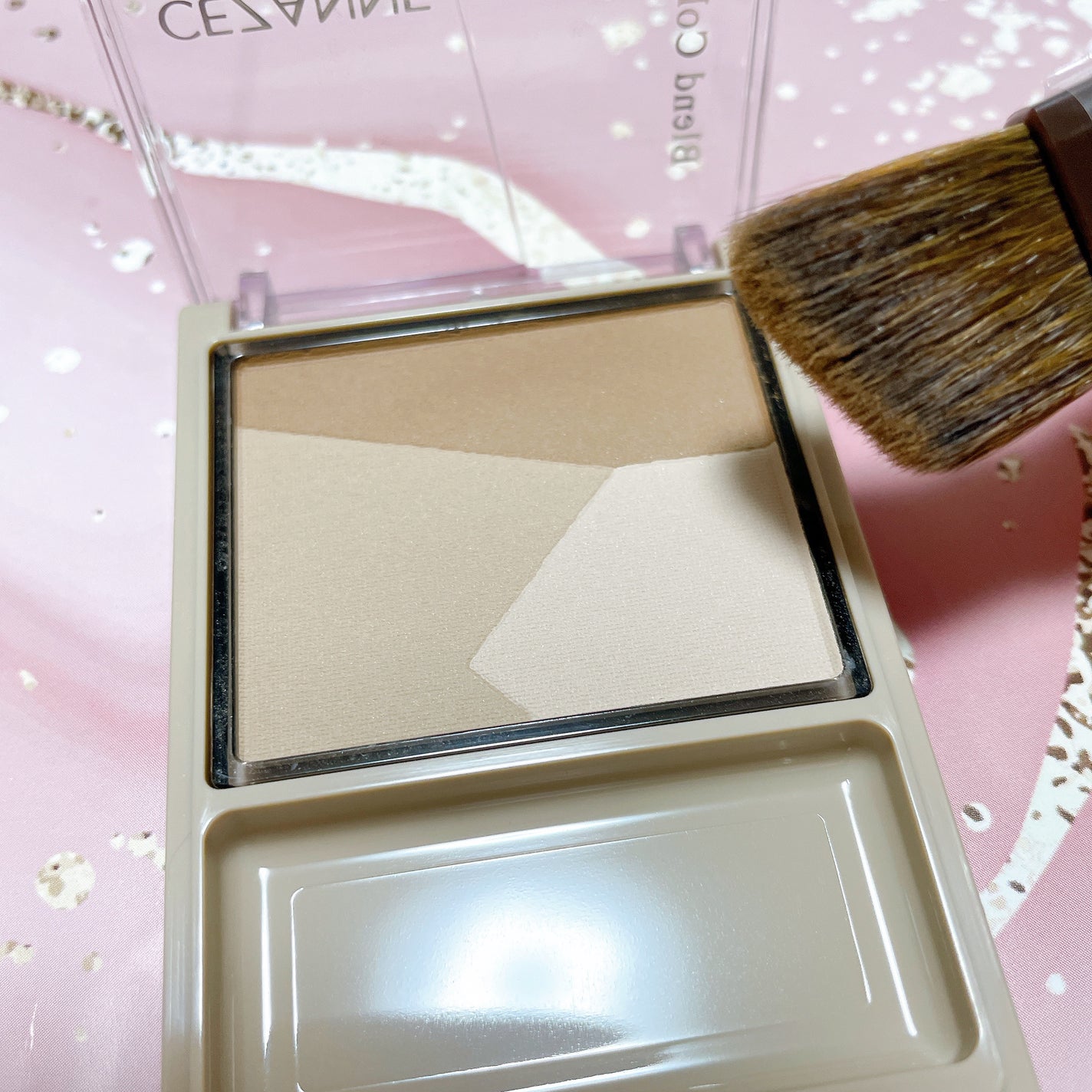 ブレンドカラーシェーディング/CEZANNE/シェーディングを使ったクチコミ(2枚目)