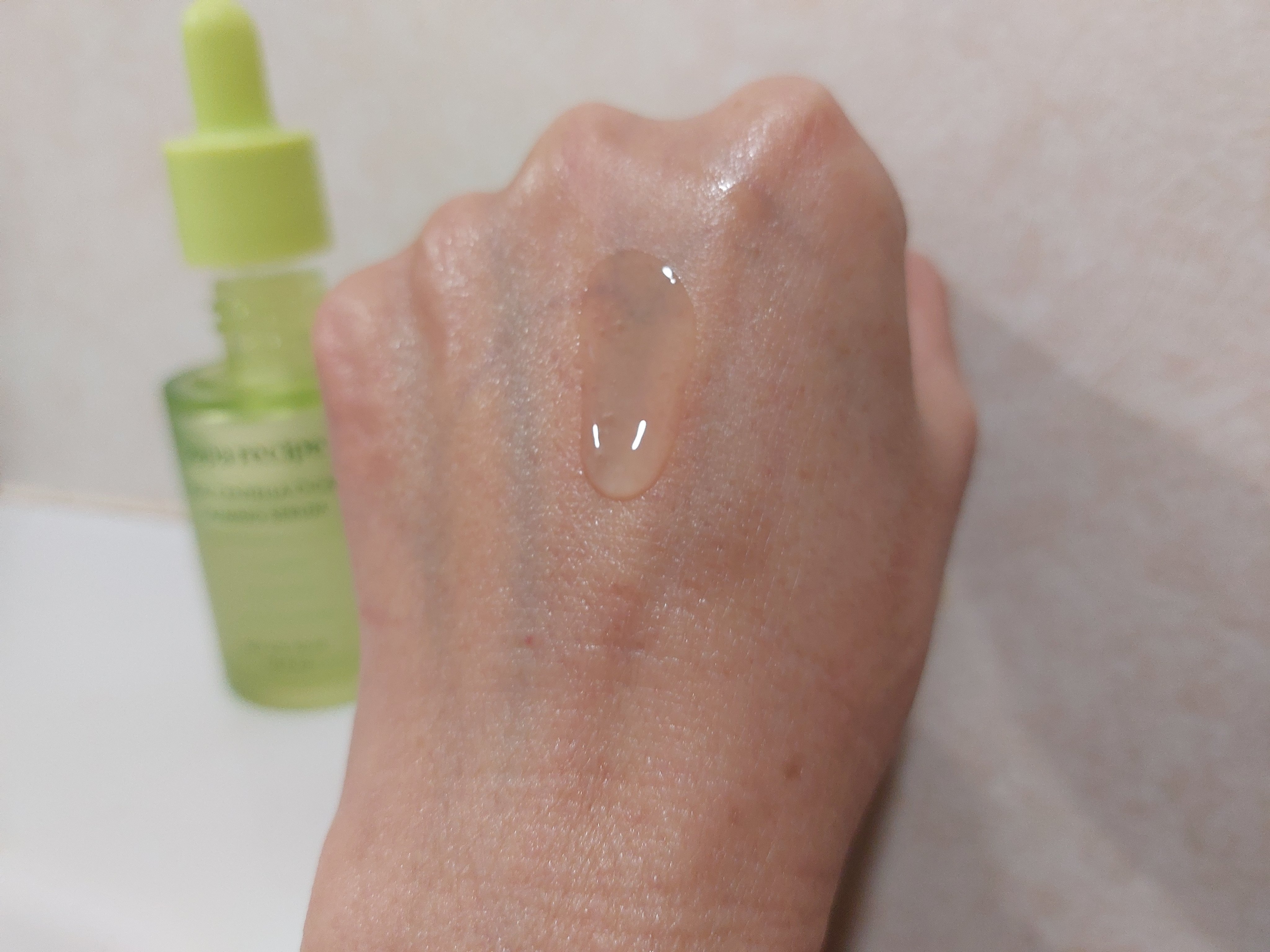 リアルセンテラシカカーミングセラム/PAPA RECIPE/美容液を使ったクチコミ（3枚目）